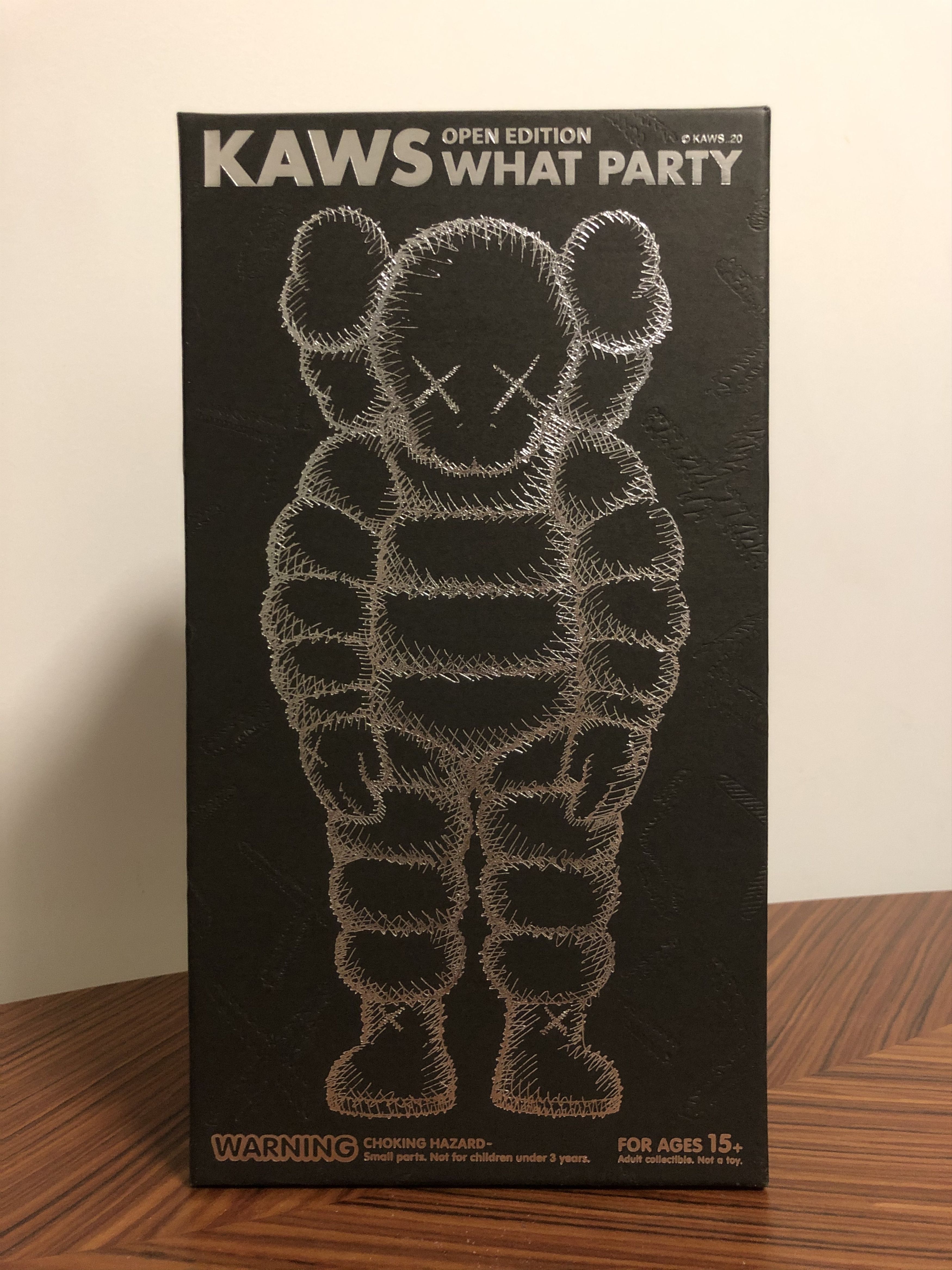 Kaws × Medicom Toy KAWS What Party Figure Black Chum Size ONE SIZE - 10 Thumbnail