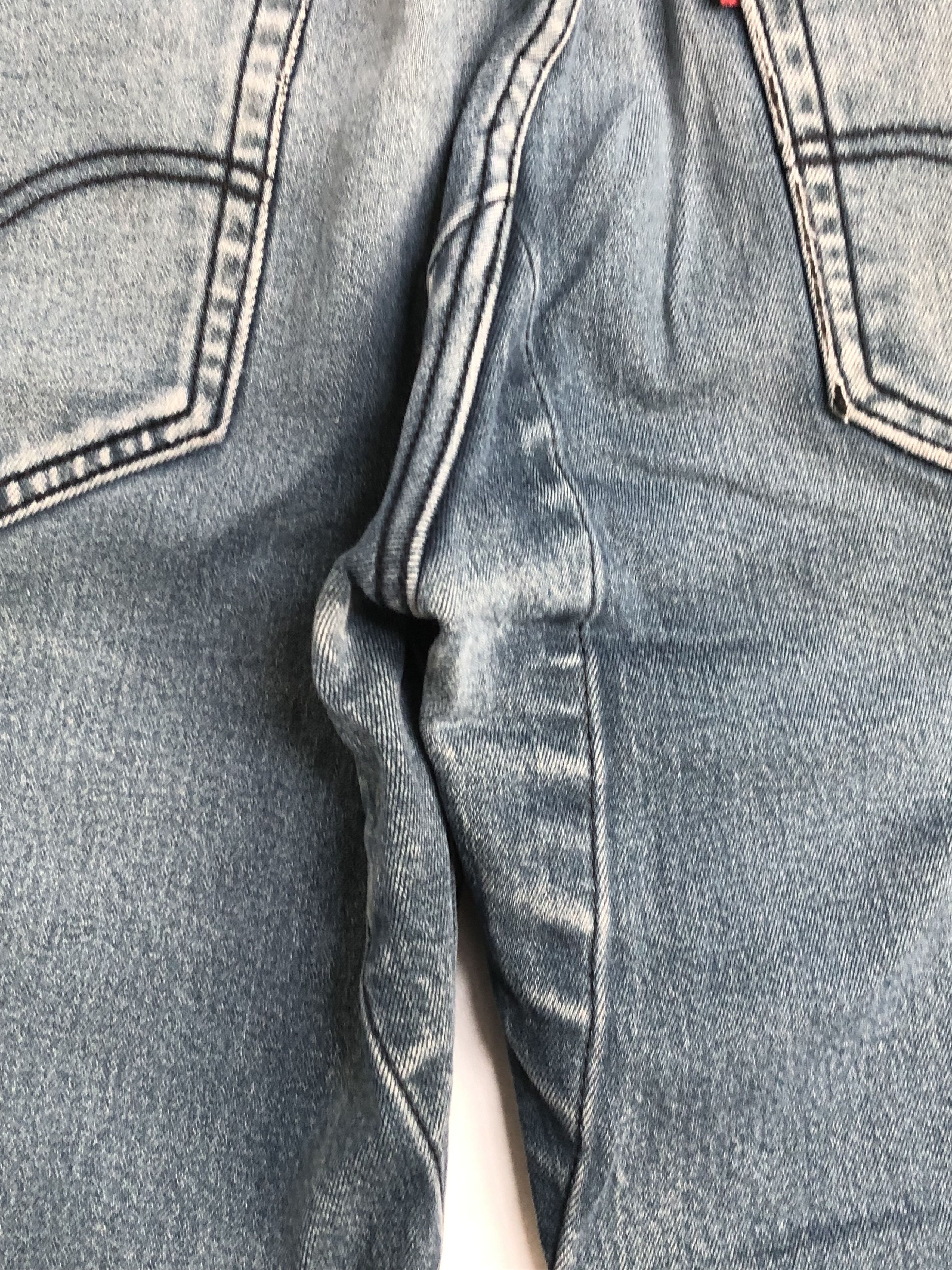 Levis 511 Distressed Denim Slim Jean L543
