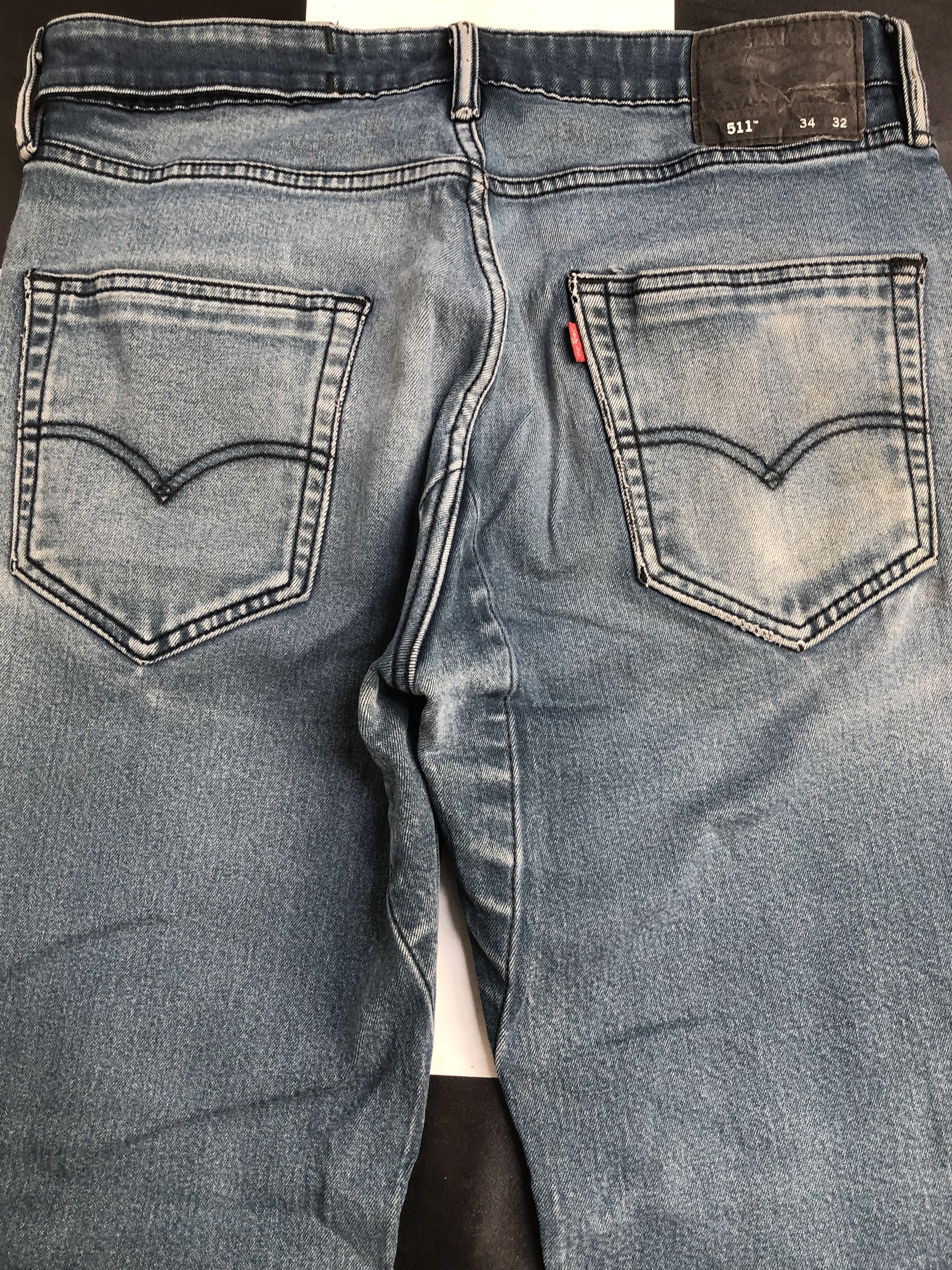 Levis 511 Distressed Denim Slim Jean L543