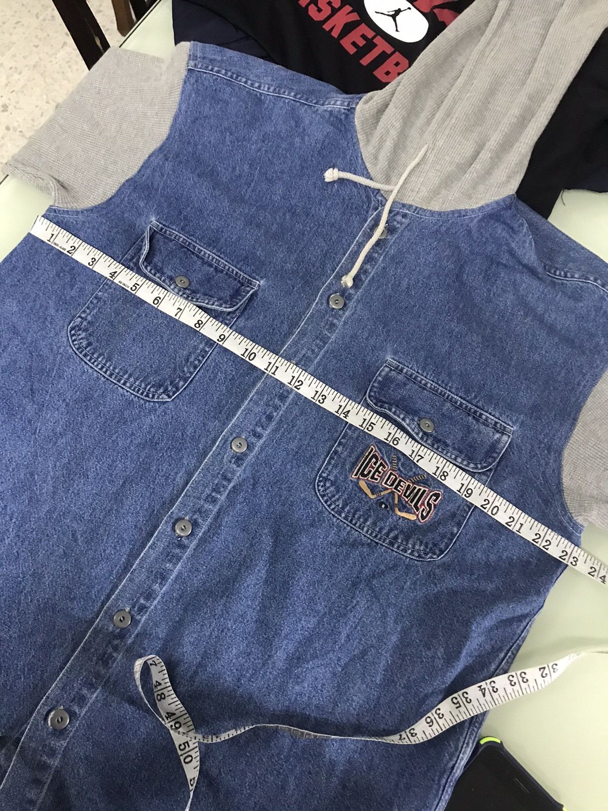 Vintage Vintage 90s Warner Bros Denim Button Up Shirt Hoodie Size US L / EU 52-54 / 3 - 15 Thumbnail