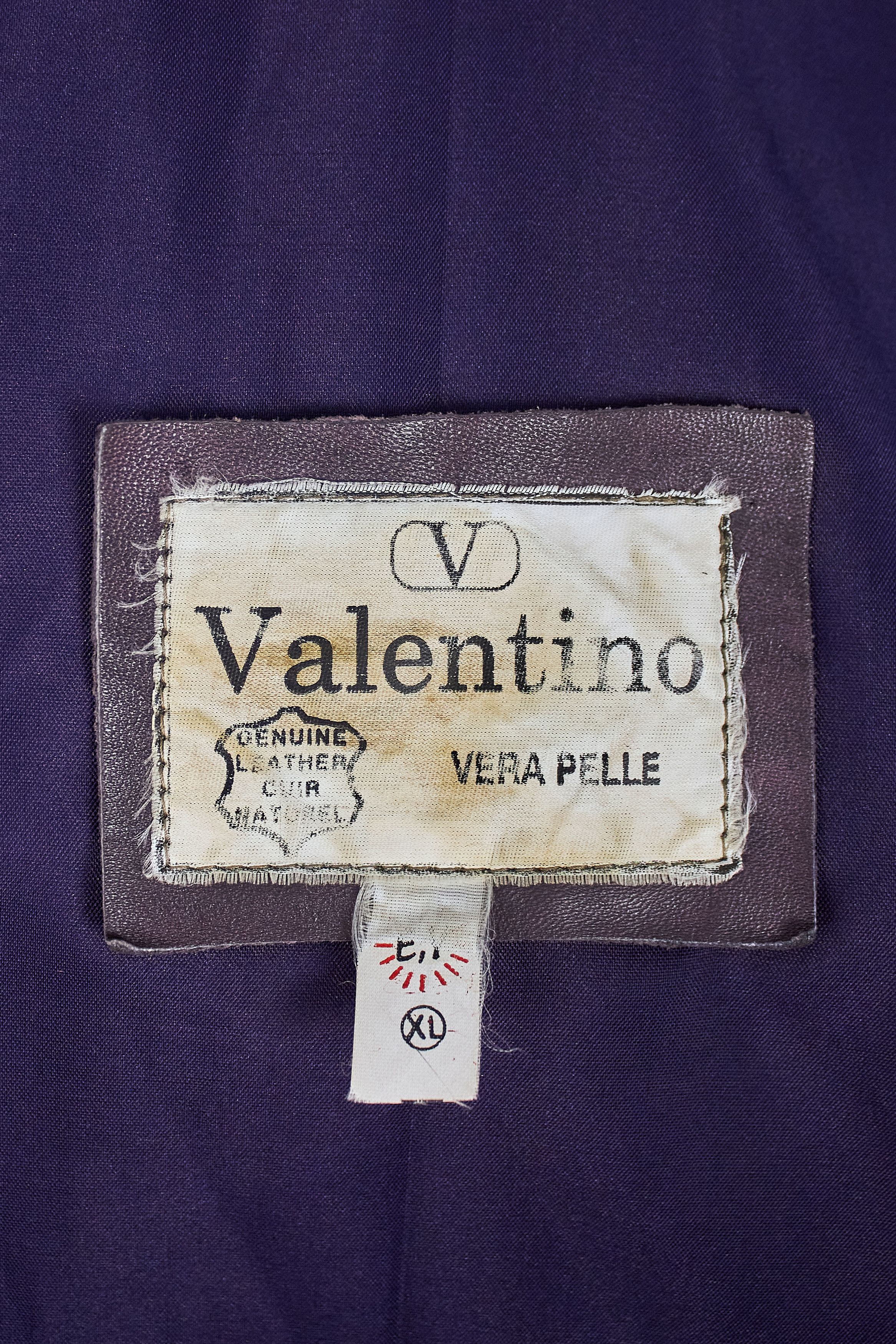 Valentino Rare vintage Valentino women's leather coat, raincoat cloak Size XL / US 12-14 / IT 48-50 - 17 Thumbnail