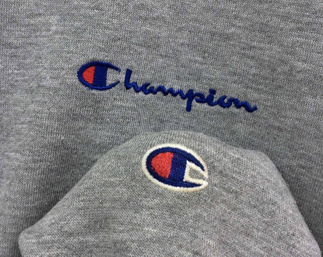 Champion Crewneck Small Logo Sweatshirt