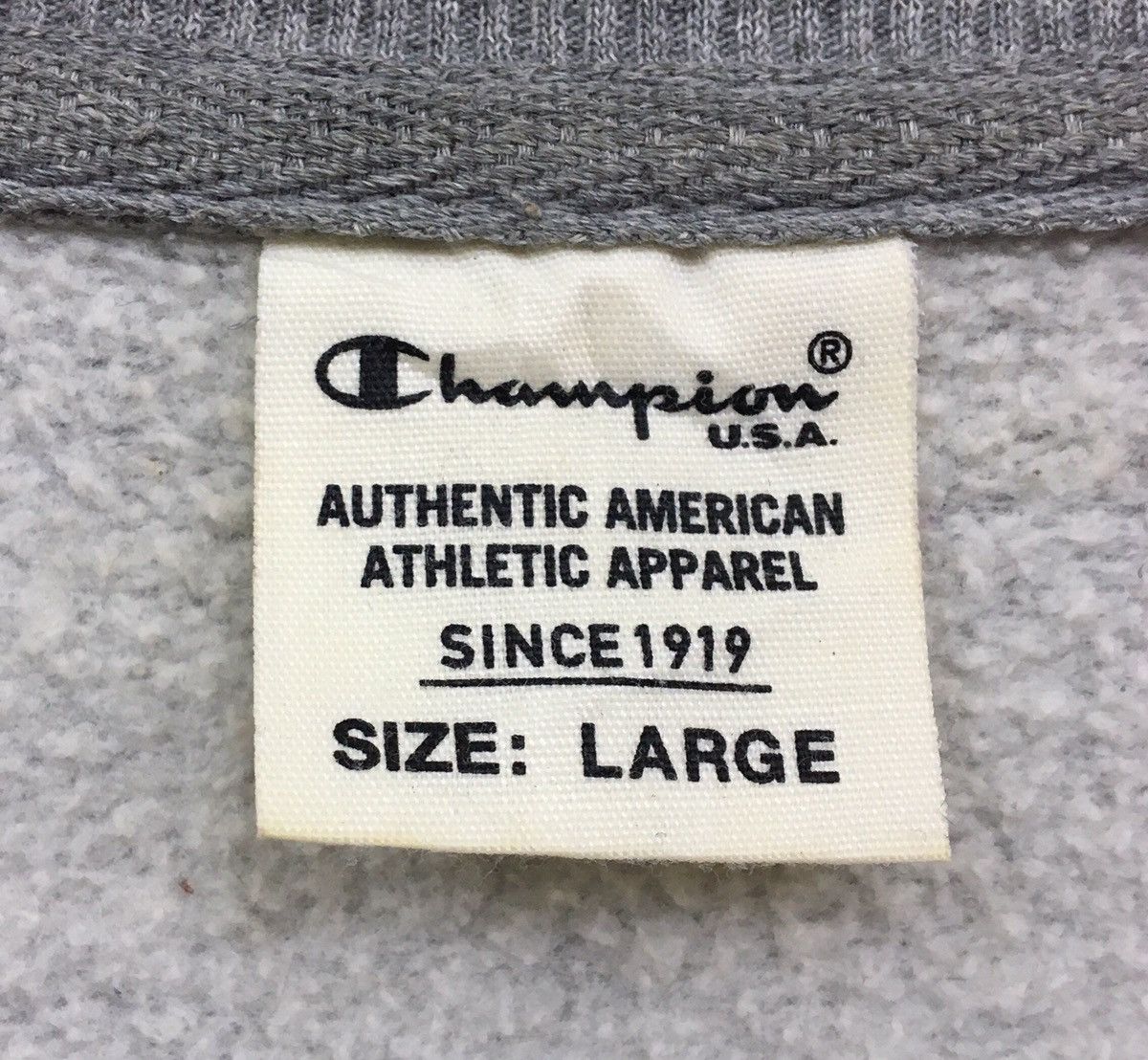 Champion Crewneck Small Logo Sweatshirt