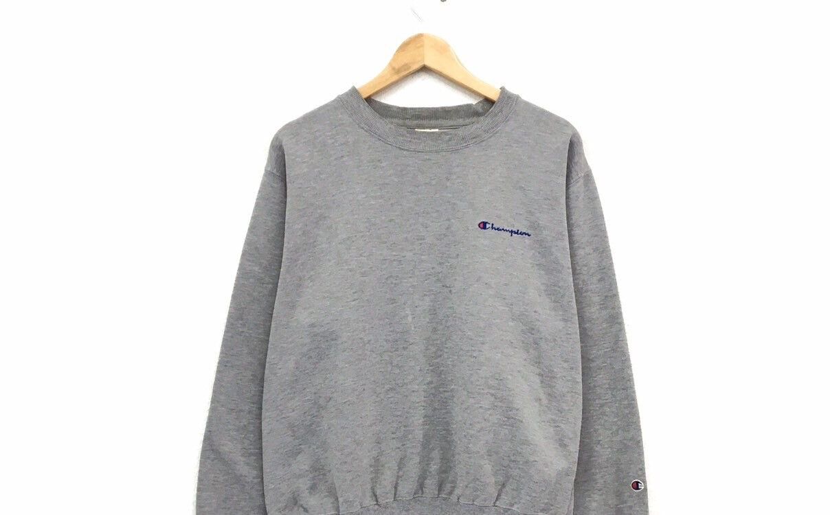 Champion Crewneck Small Logo Sweatshirt