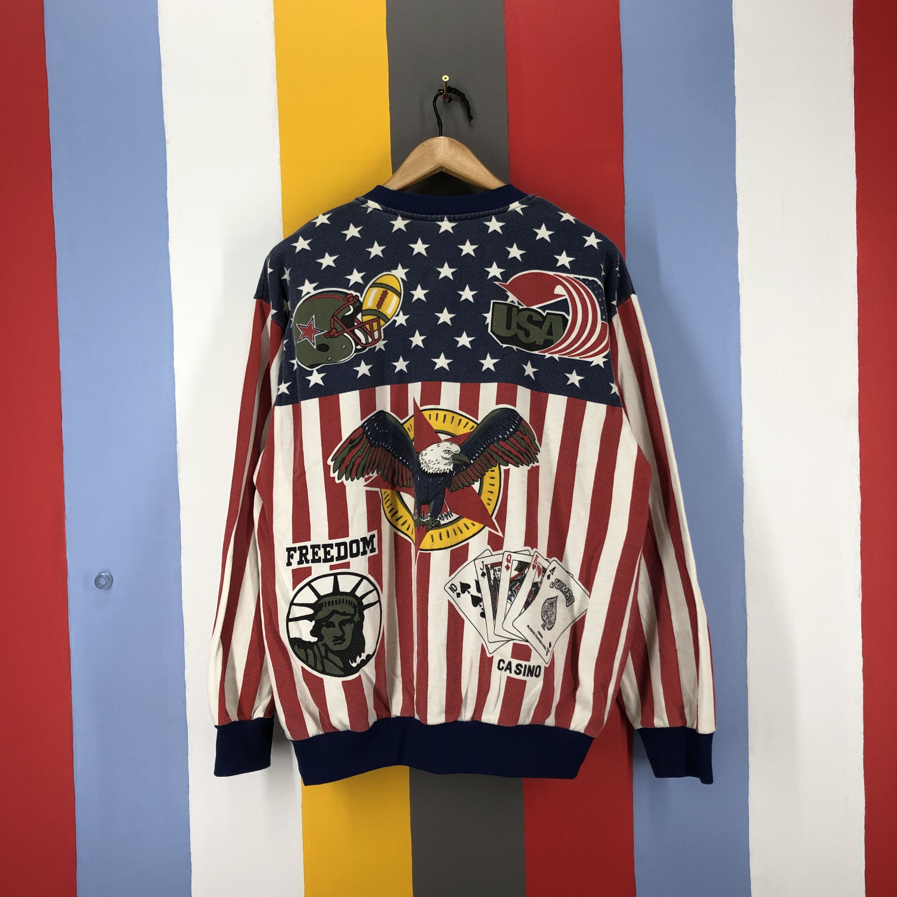 NFL 90s Vintage FREEDOM USA CASINO Crew Neck Sweatshirt #0883/AF Size US L / EU 52-54 / 3 - 9 Thumbnail
