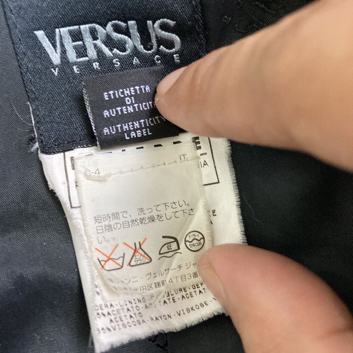 Versace 🔥LAST PRICE🔥 Versus Versace Long Heavy Coat Size S / US 4 / IT 40 - 14 Thumbnail