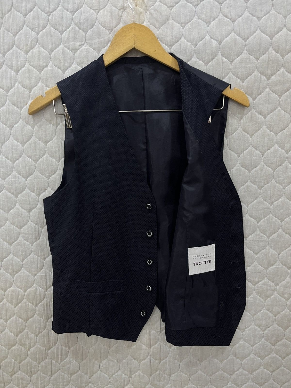 Designer × Mackintosh (Vvv). MACKINTOSH PHILOSOPHY TROTTER VEST Size US S / EU 44-46 / 1 - 1 Thumbnail