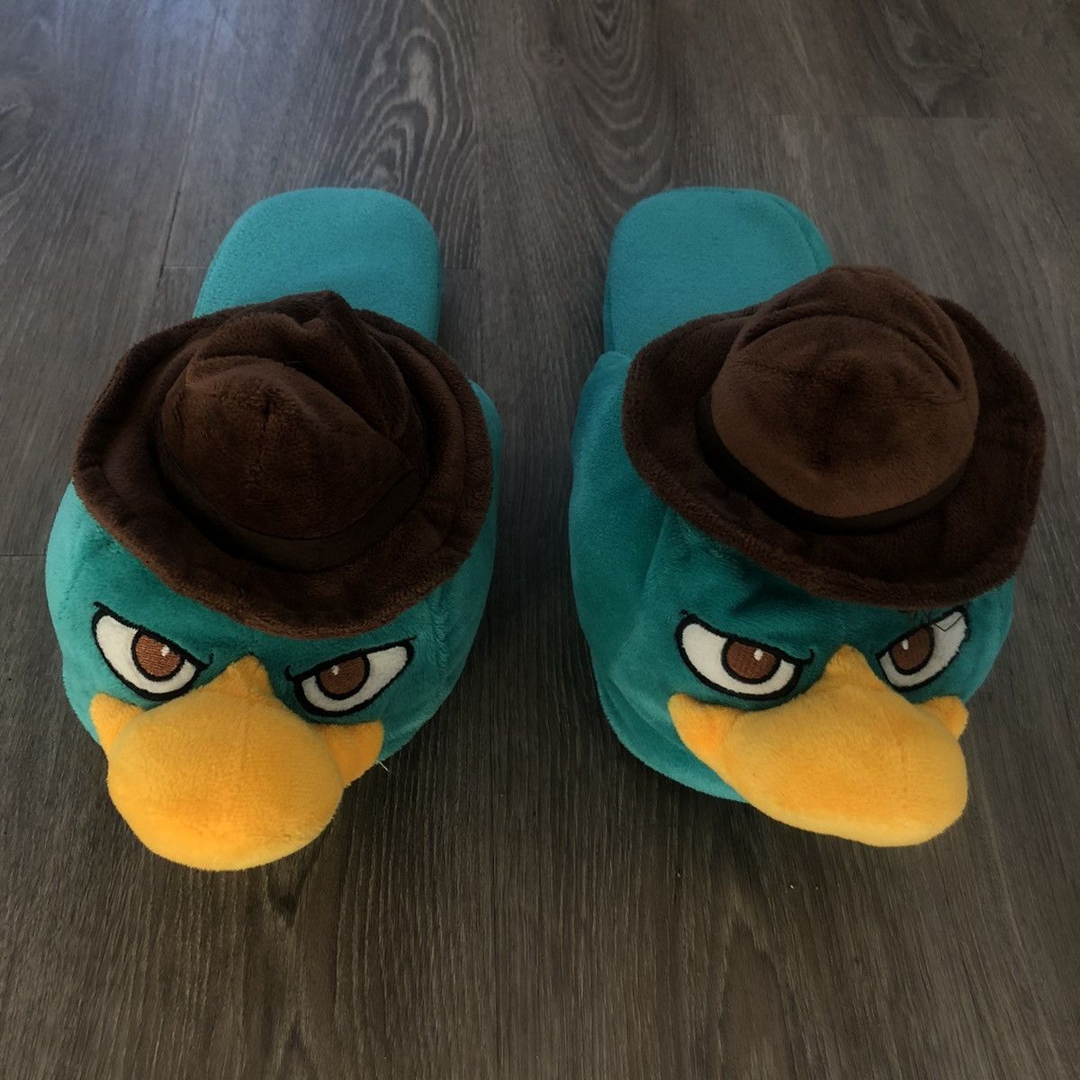 Disney × Vintage Disney Perry the platypus plush slippers Size US 12 / IT 42 - 3 Thumbnail