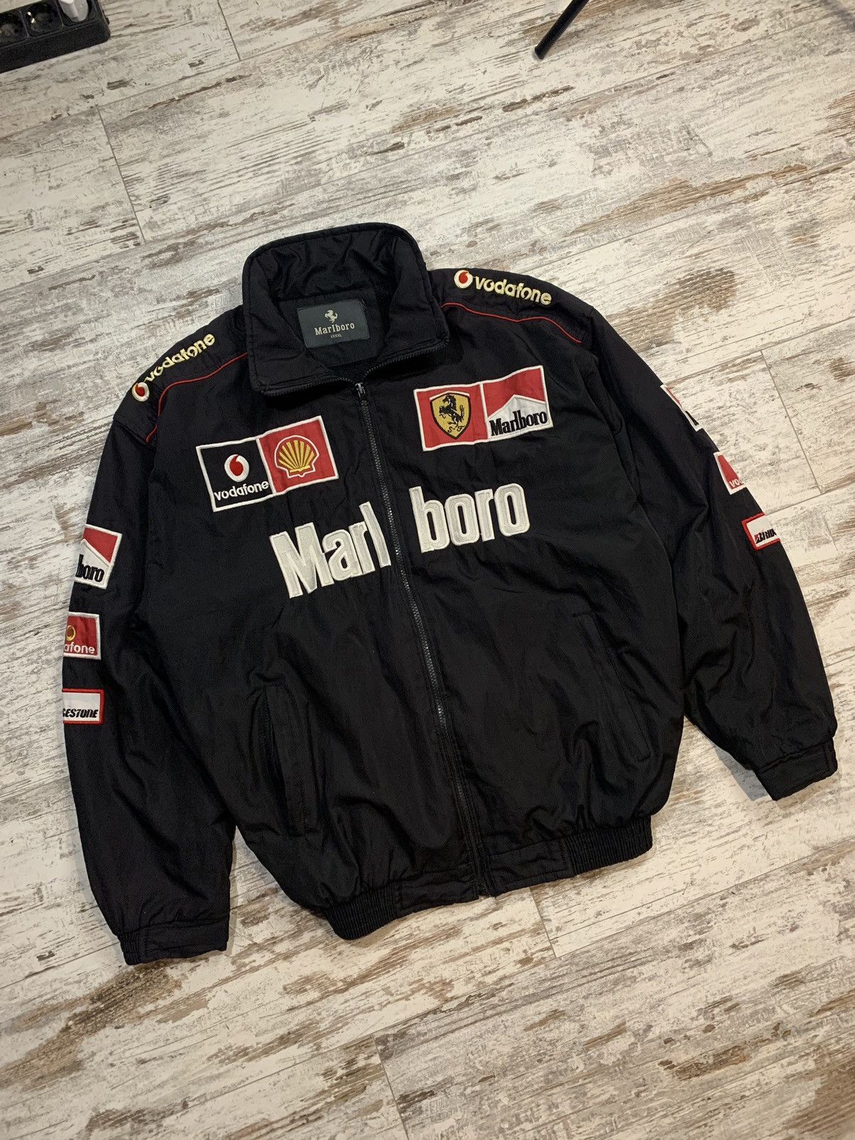 Ferrari × Vintage rare jacket Marlboro Ferrari vodafone Size US L / EU 52-54 / 3 - 1 Thumbnail