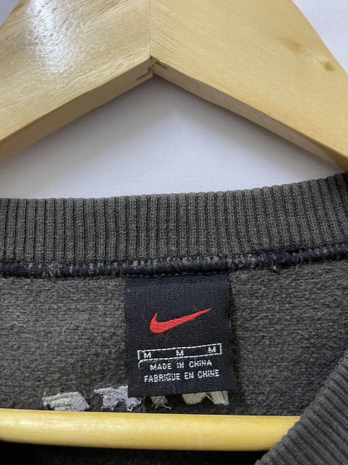 Nike × Vintage Vintage Nike V-Neck Sweatshirt Olive Green Size US L / EU 52-54 / 3 - 5 Thumbnail