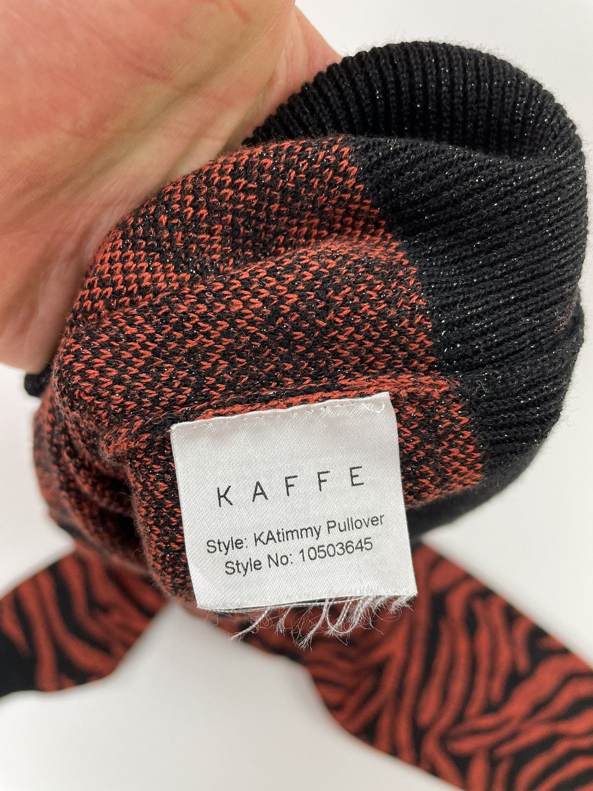 Other KAFFE Tiger pattern Womens sweater Mock Neck size M Size M / US 6-8 / IT 42-44 - 7 Thumbnail