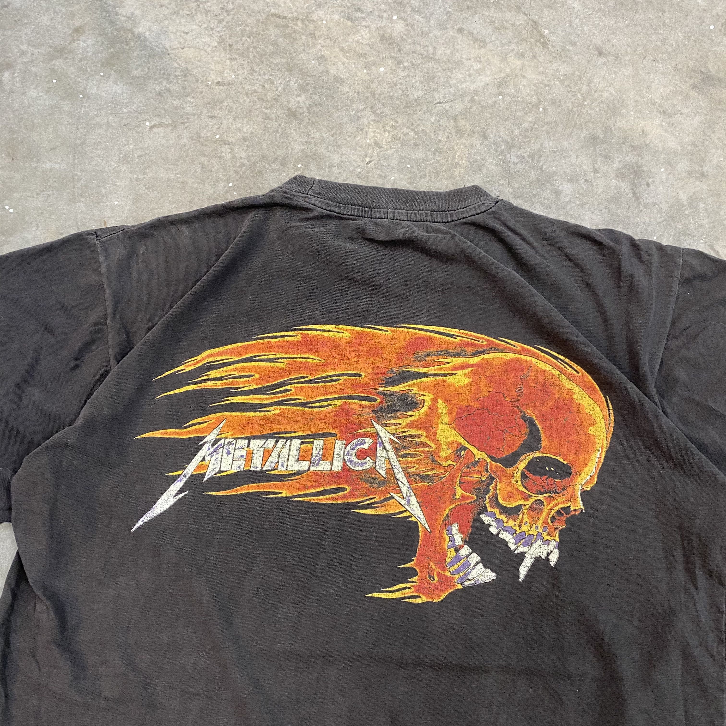 Band Tees × Metallica × Vintage RARE VTG 80s Metallica Pushead Flaming Skull AOP Size US M / EU 48-50 / 2 - 3 Thumbnail