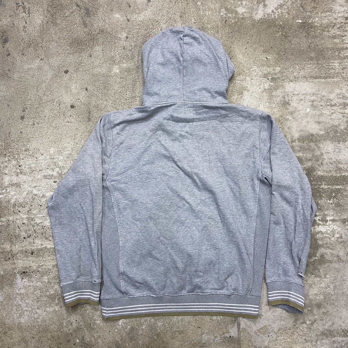 Champion 1990s CHAMPION DISTRESSED & FADED VINTAGE HOODIE - № 1059 Size US L / EU 52-54 / 3 - 5 Thumbnail