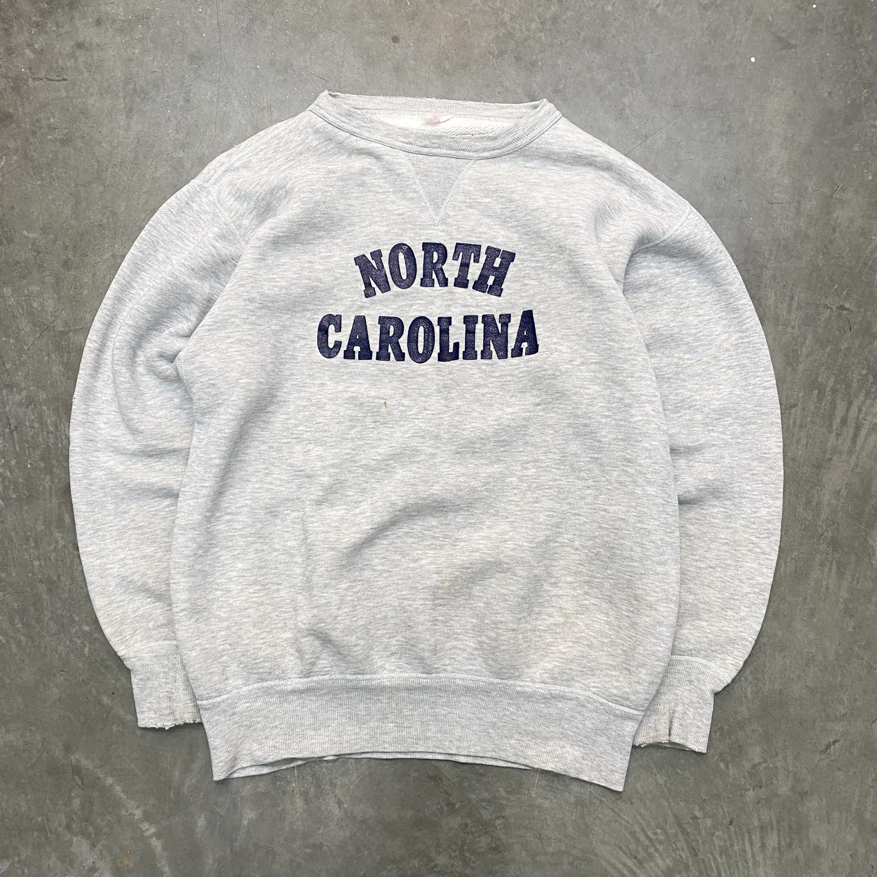 Other VTG 60s Flocked Single V Neck North Carolina Sweatshirt Size US L / EU 52-54 / 3 - 1 Thumbnail