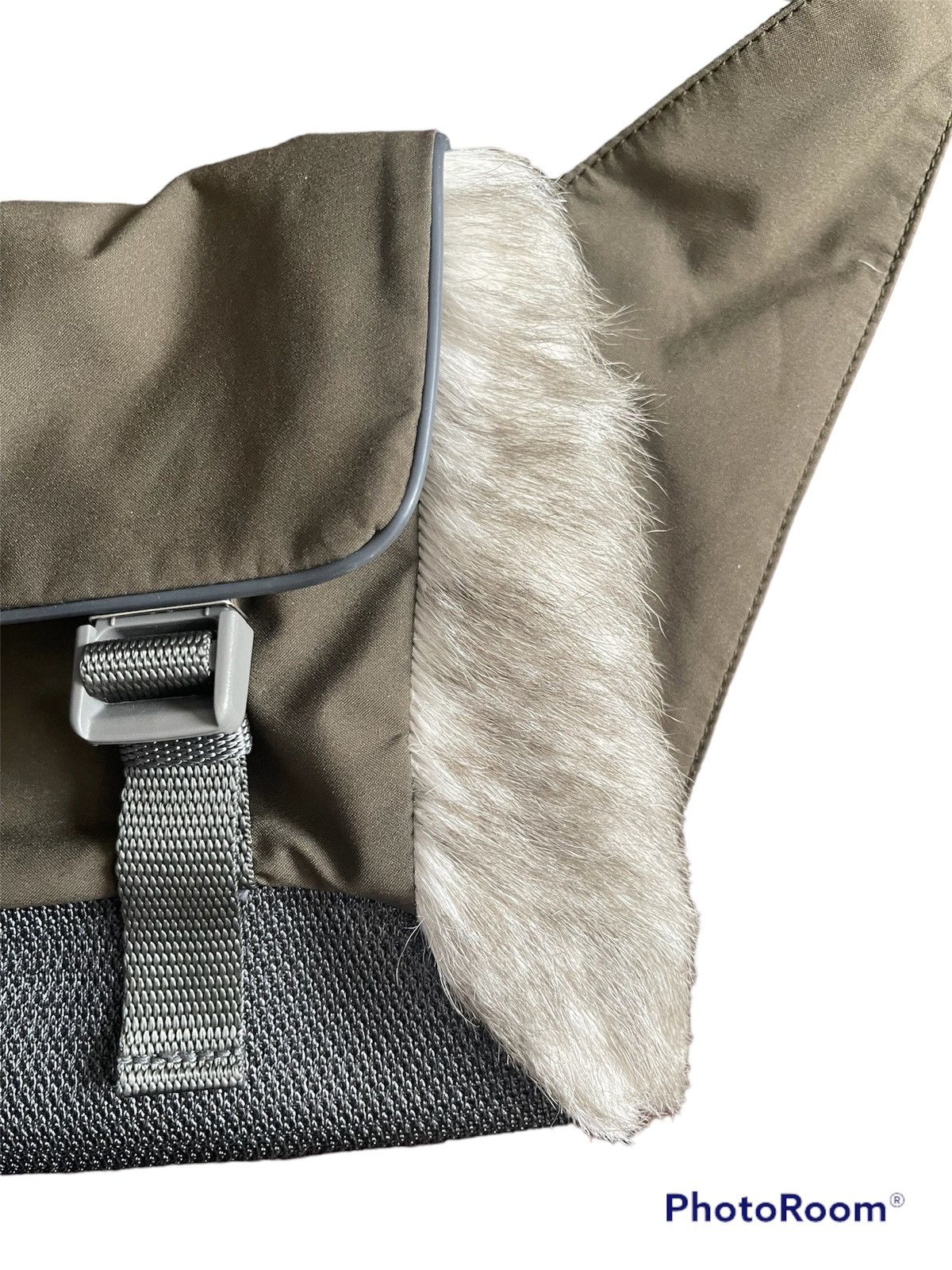 Prada Vintage Prada sport fur crossbody bag Size ONE SIZE - 3 Thumbnail