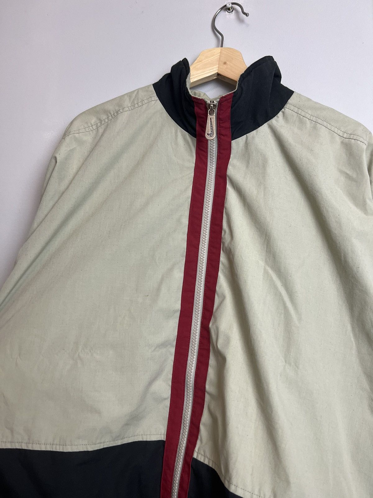 Nike Vintage 90s Nike Big Logo Windbreaker Jacket XL Hype Street Size US XL / EU 56 / 4 - 5 Thumbnail