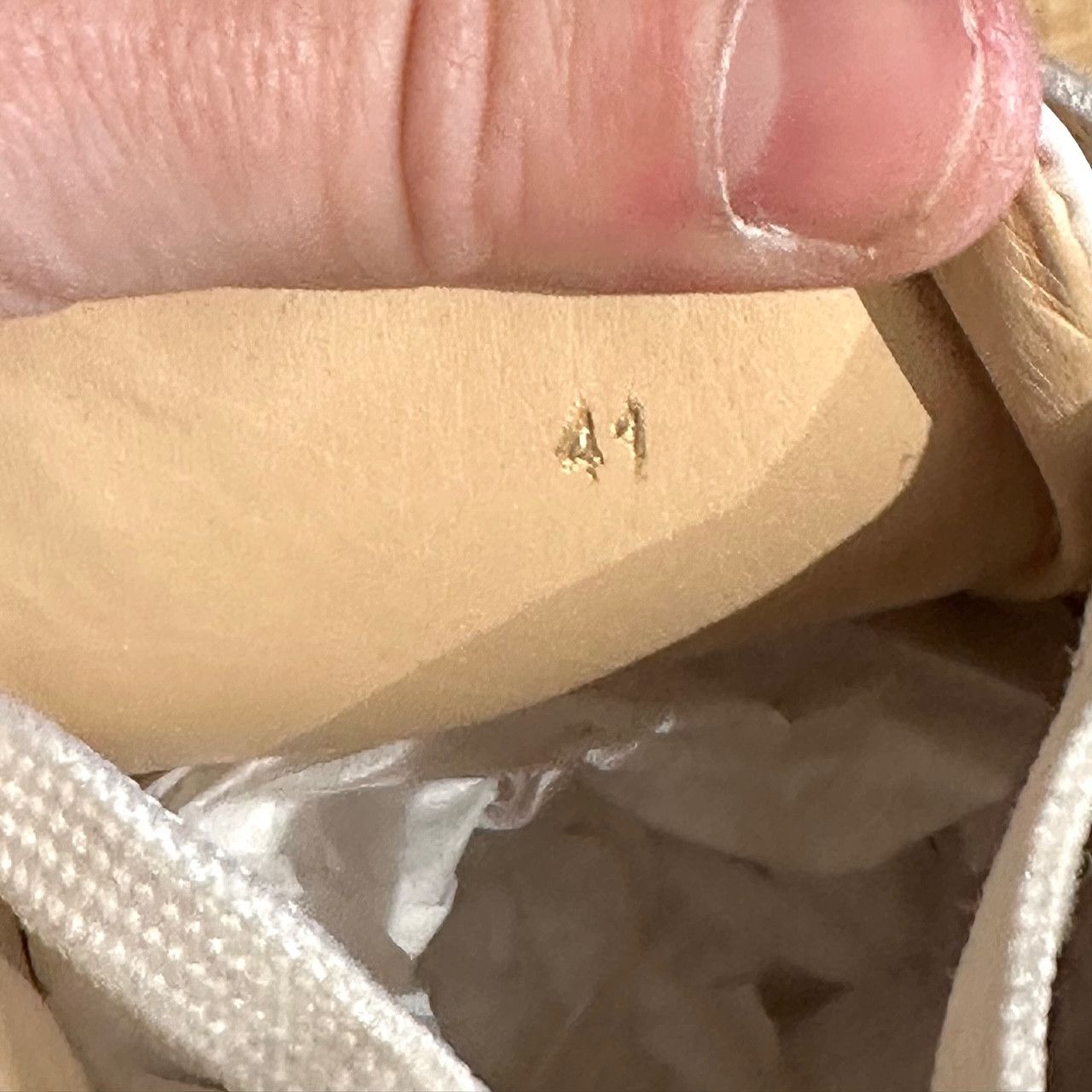 Christian Louboutin Christian Louboutin White Leather Louis Gomme Spike Sneakers Size US 8 / EU 41 - 10 Thumbnail