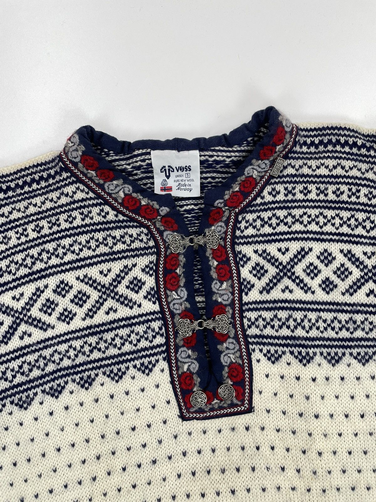 Vintage VOSS wool sweater Unisex size Small oversized Size S / US 4 / IT 40 - 5 Thumbnail