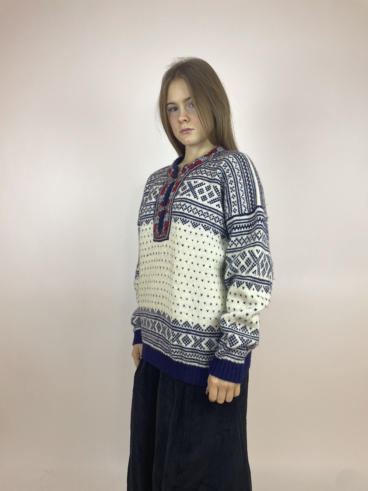 Vintage VOSS wool sweater Unisex size Small oversized Size S / US 4 / IT 40 - 3 Thumbnail