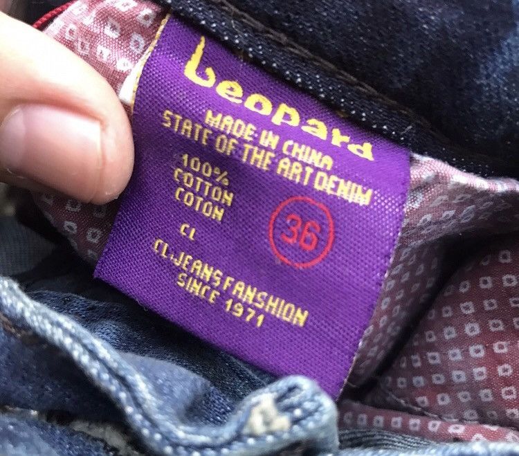 Japanese Brand × Vintage Vintage Crazy Leopard Bleach Illusion Flare Denim Jeans Size US 36 / EU 52 - 8 Thumbnail