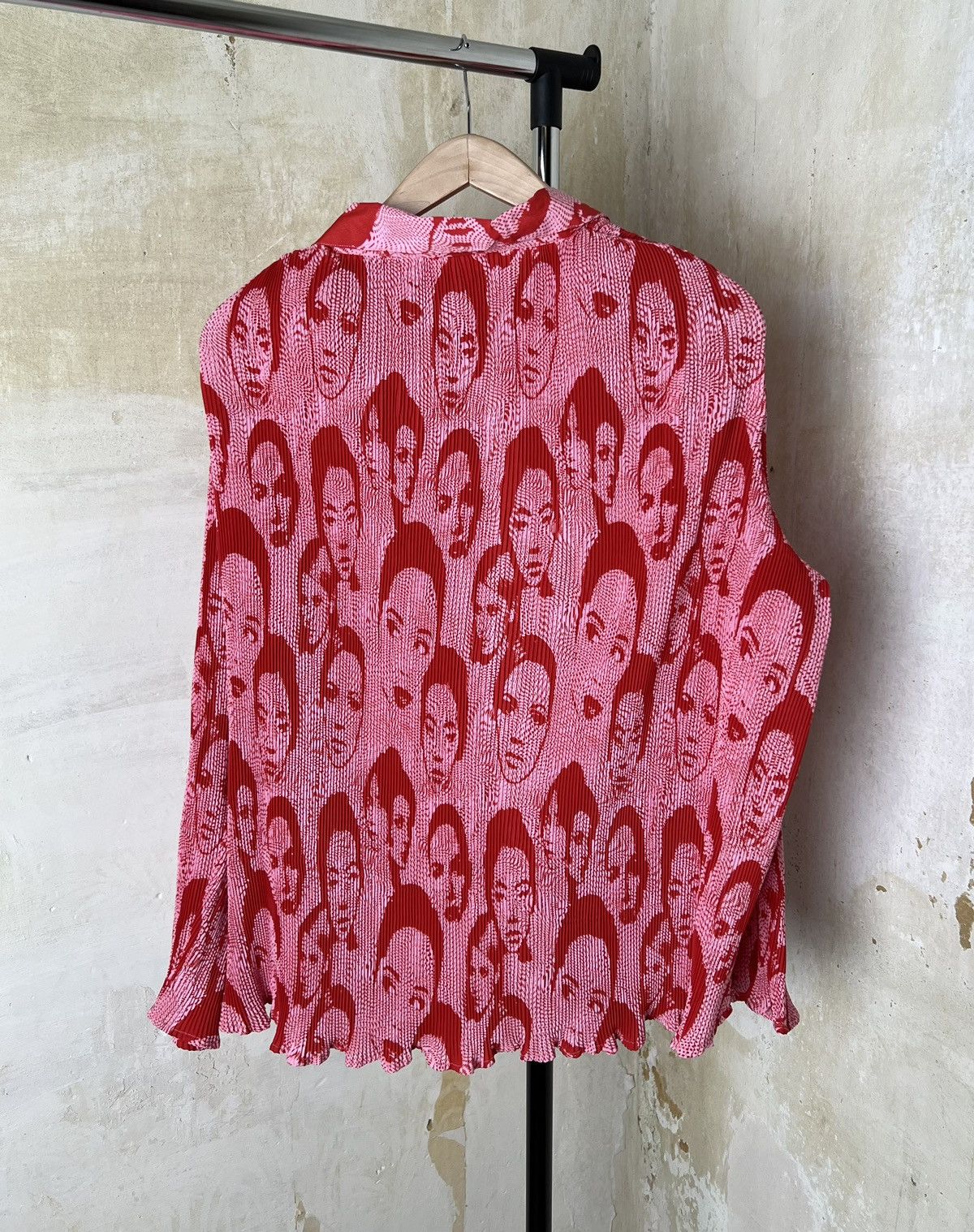 Other Japanese Vintage Avant Garde Red/Pink Faces Shirt Size US M / EU 48-50 / 2 - 6 Thumbnail
