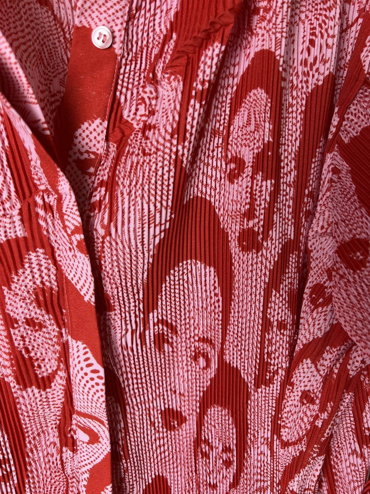 Other Japanese Vintage Avant Garde Red/Pink Faces Shirt Size US M / EU 48-50 / 2 - 3 Thumbnail