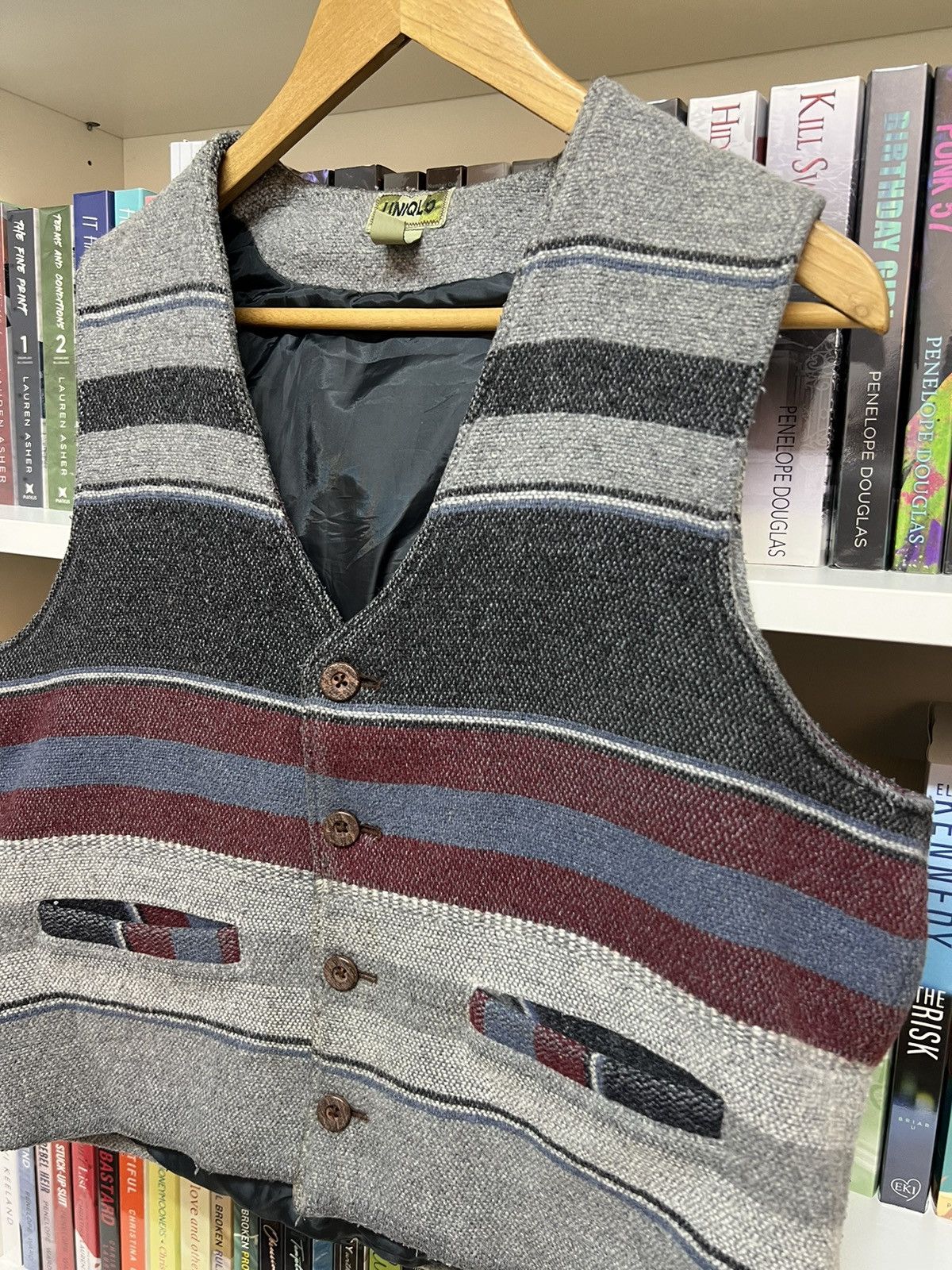 Uniqlo Vintage Uniqlo Vest Size US M / EU 48-50 / 2 - 3 Thumbnail