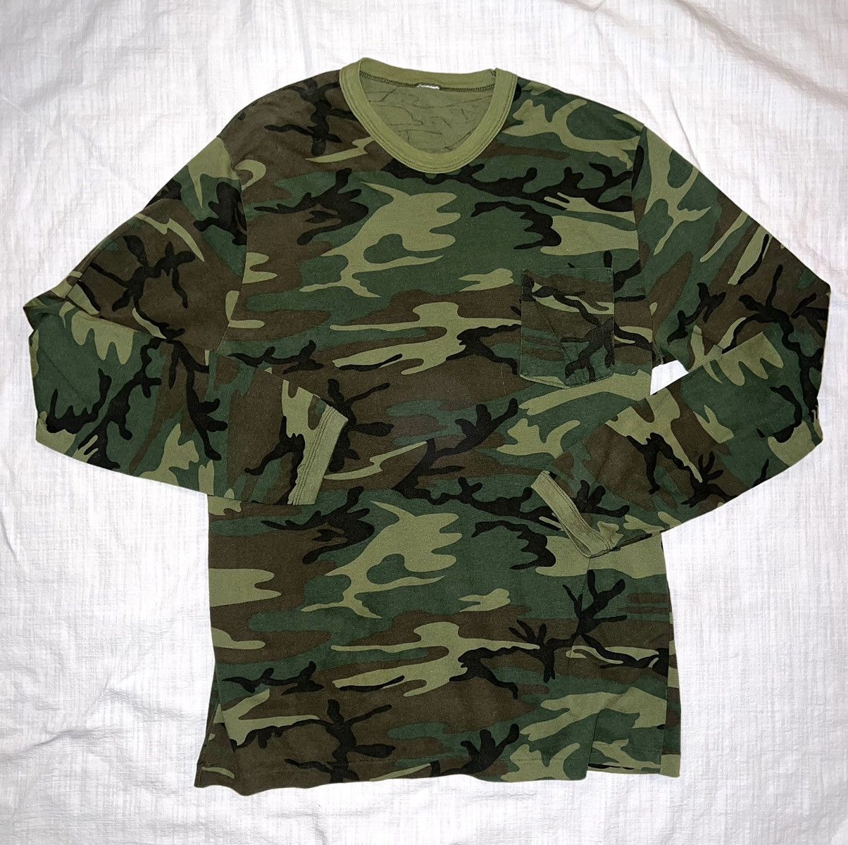 Vintage Vintage Military Camo Long Sleeve Size US XL / EU 56 / 4 - 3 Thumbnail