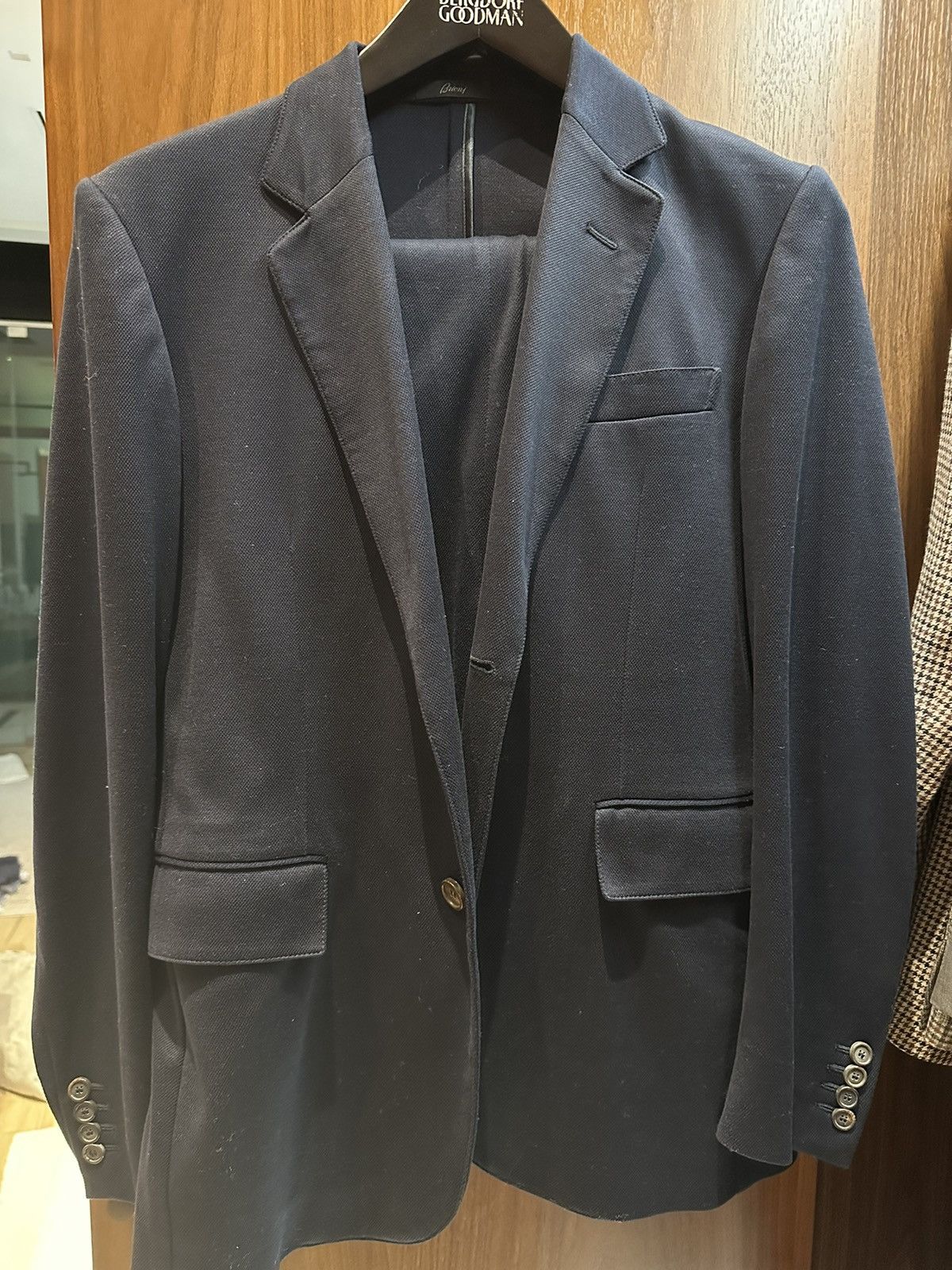 Brioni Brioni dark blue wool luxury tailored suit EU 48 US38R 32x31 Size 48R - 1 Thumbnail