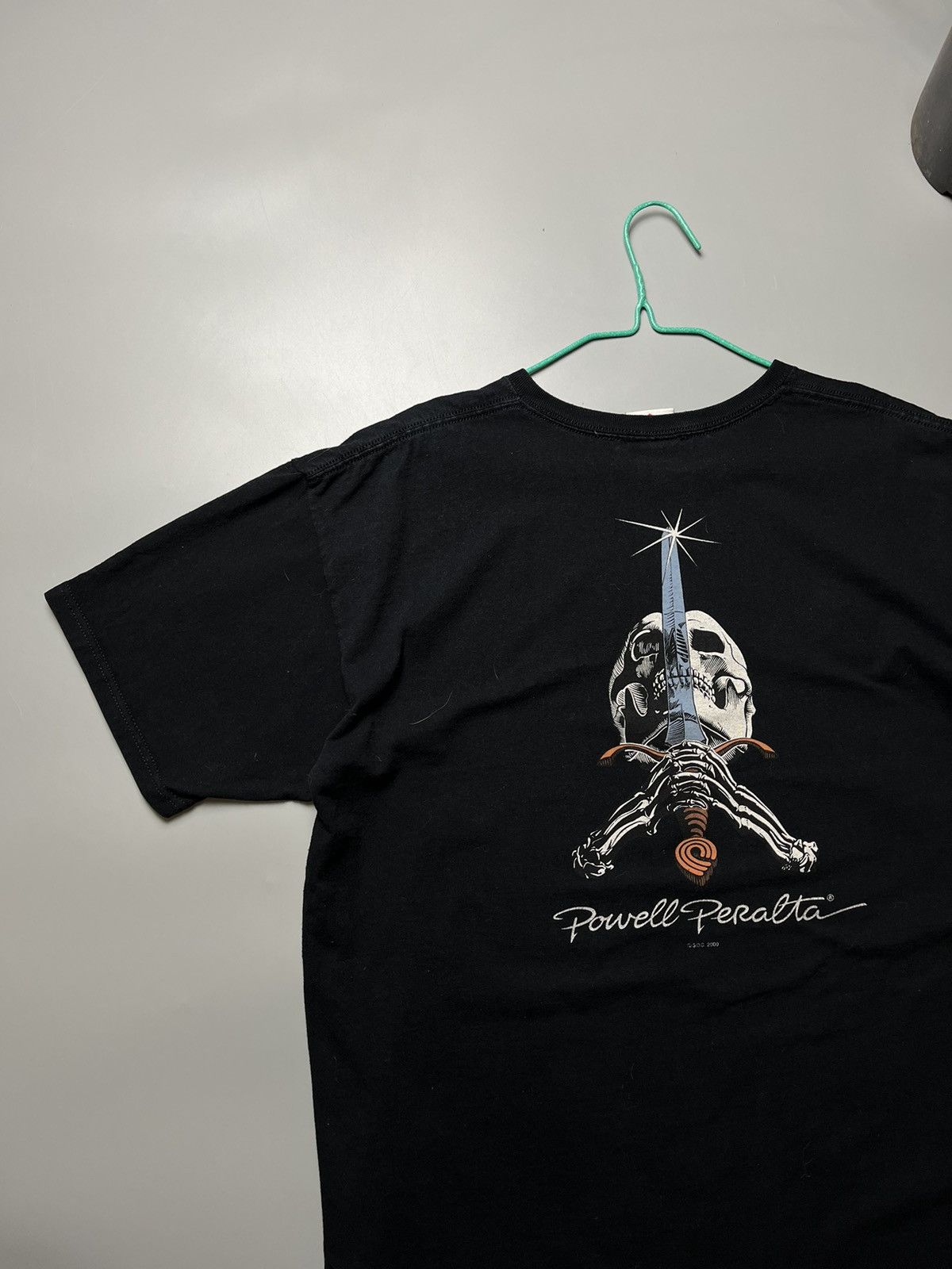 Powell Peralta 2005 Powell Peralta Skateboards T-Shirt Fading Distressed Size US XL / EU 56 / 4 - 9 Thumbnail