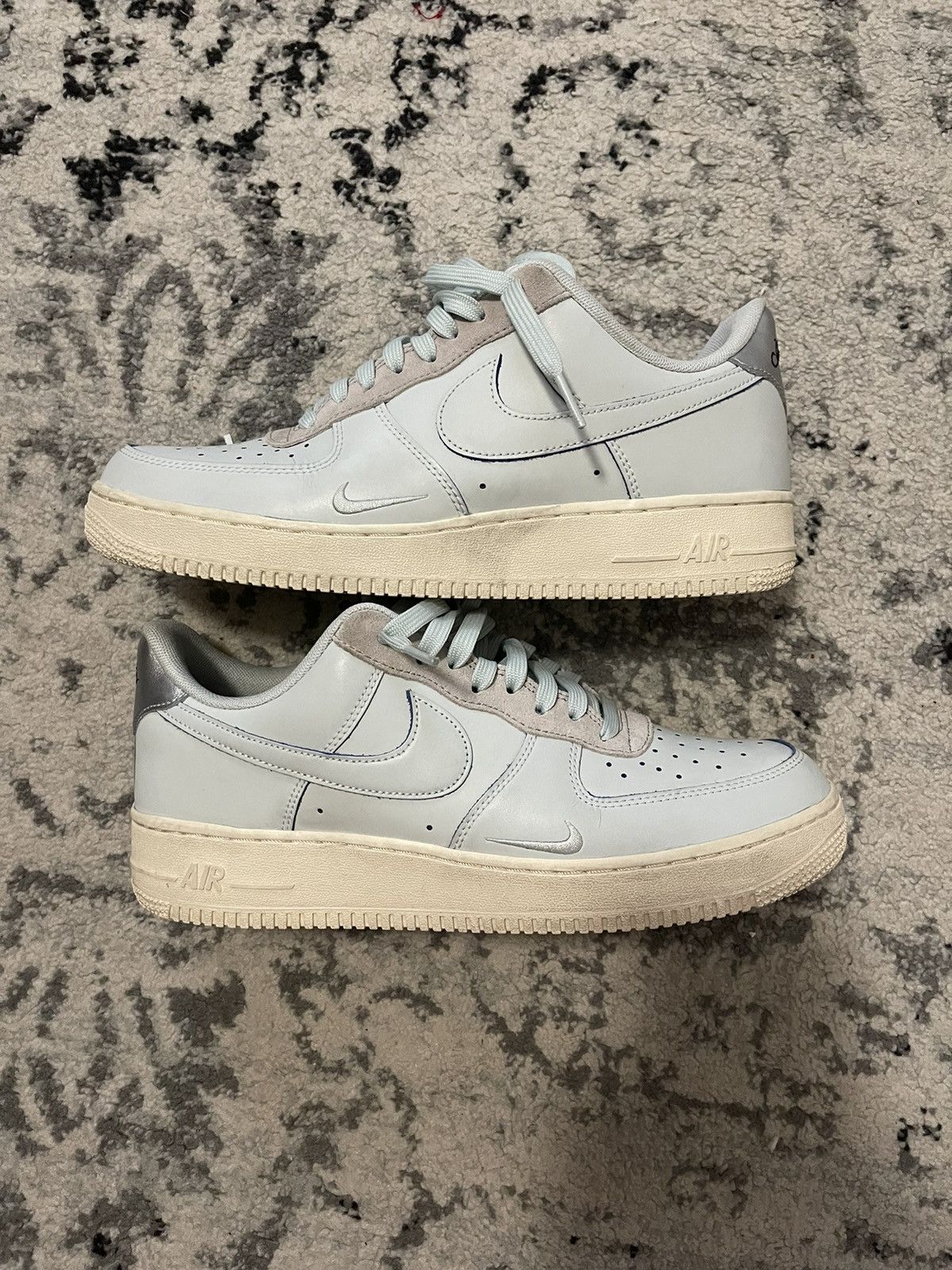 devin booker af1 color change