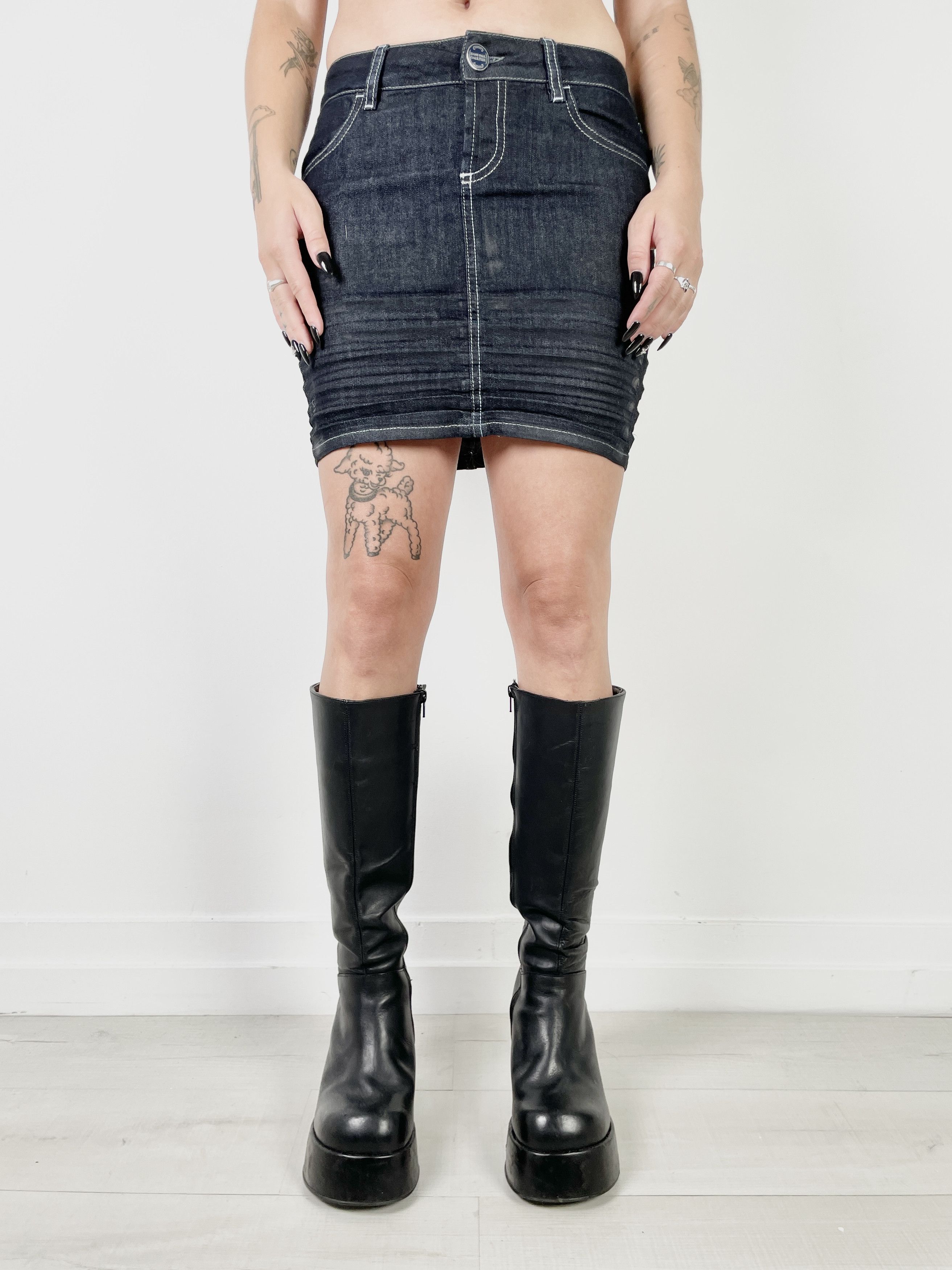 Jean Paul Gaultier Jean's Paul Gaultier Y2K Crimped Denim Low-Rise Mini-Skirt Size 26" / US 2 / IT 38 - 3 Thumbnail