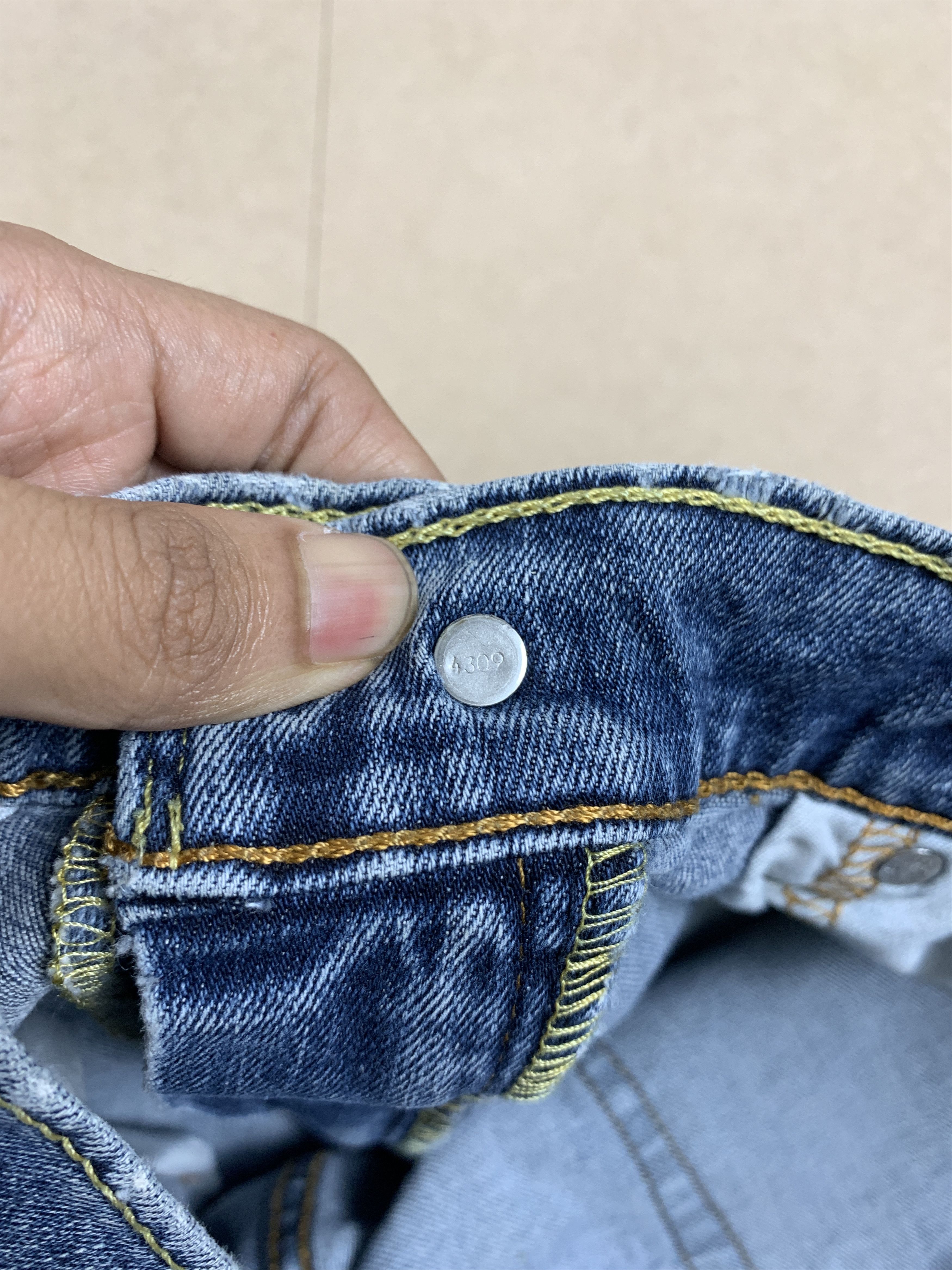 Levi's × Vintage Vintage LEVI'S 527 Boot Cut Faded Mid Wash Wi Size US 32 / EU 48 - 17 Thumbnail