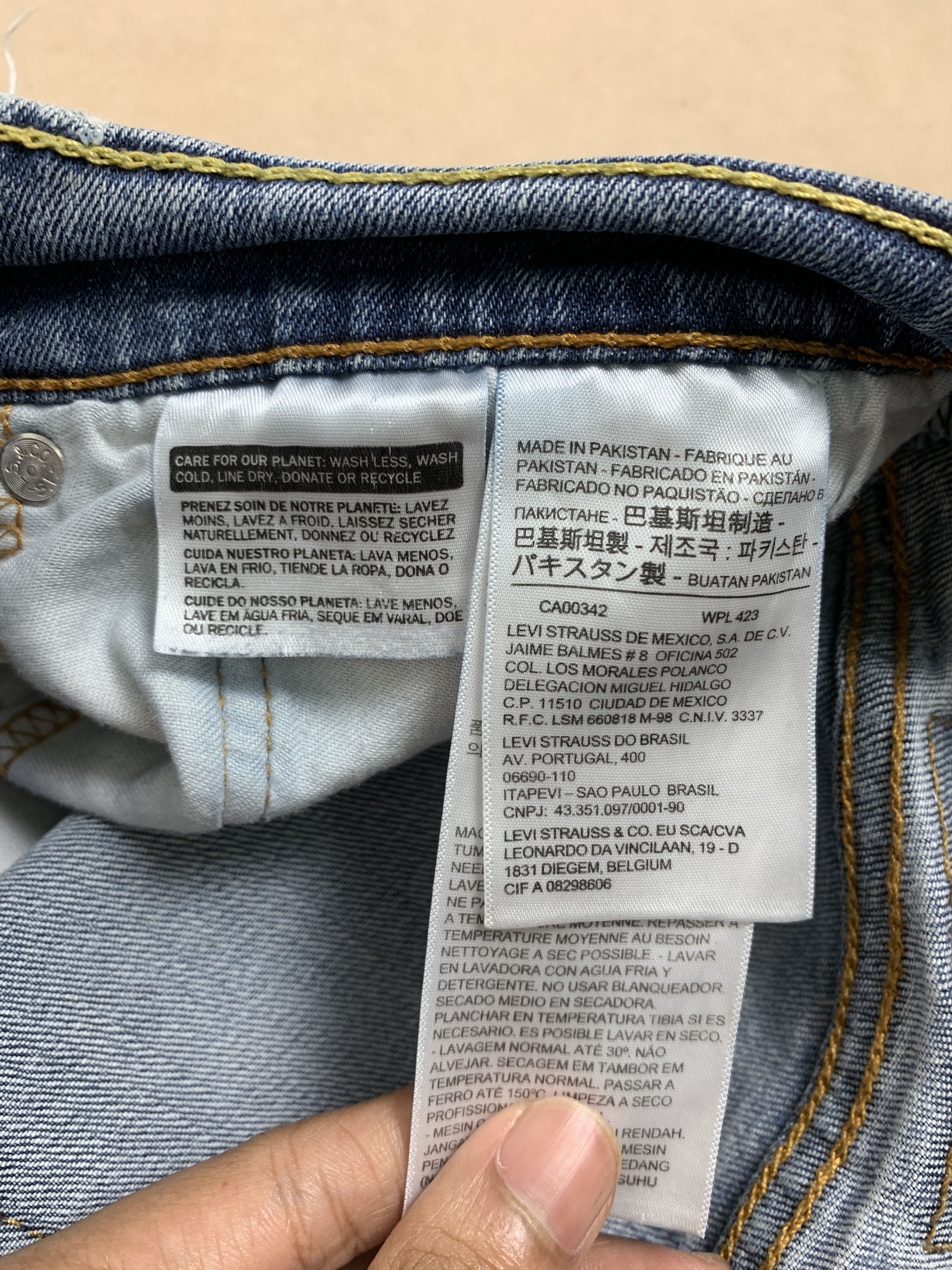 Levi's × Vintage Vintage LEVI'S 527 Boot Cut Faded Mid Wash Wi Size US 32 / EU 48 - 11 Thumbnail