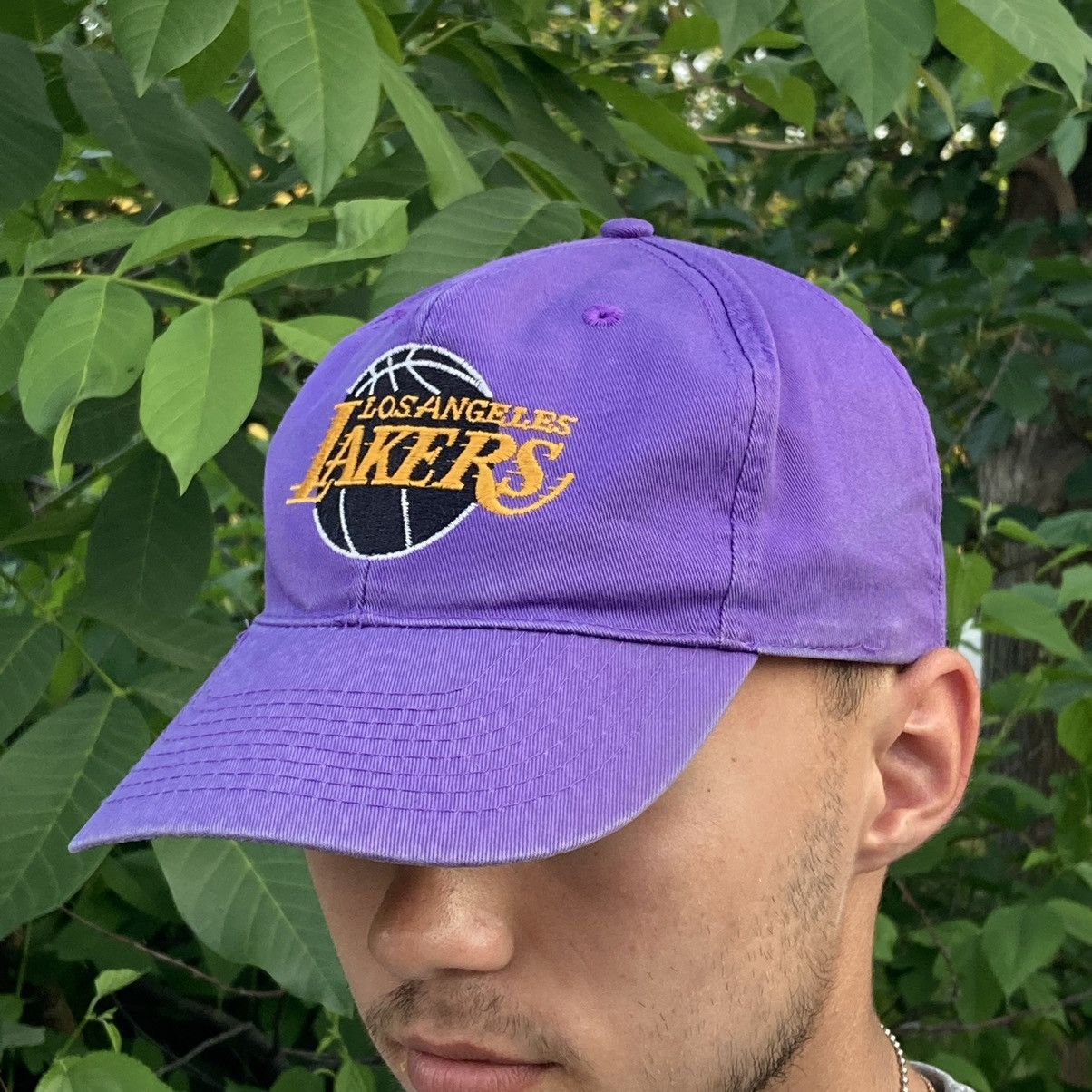 NBA × Vintage 90’s Vintage Lakers purple nba cap Size ONE SIZE - 2 Thumbnail