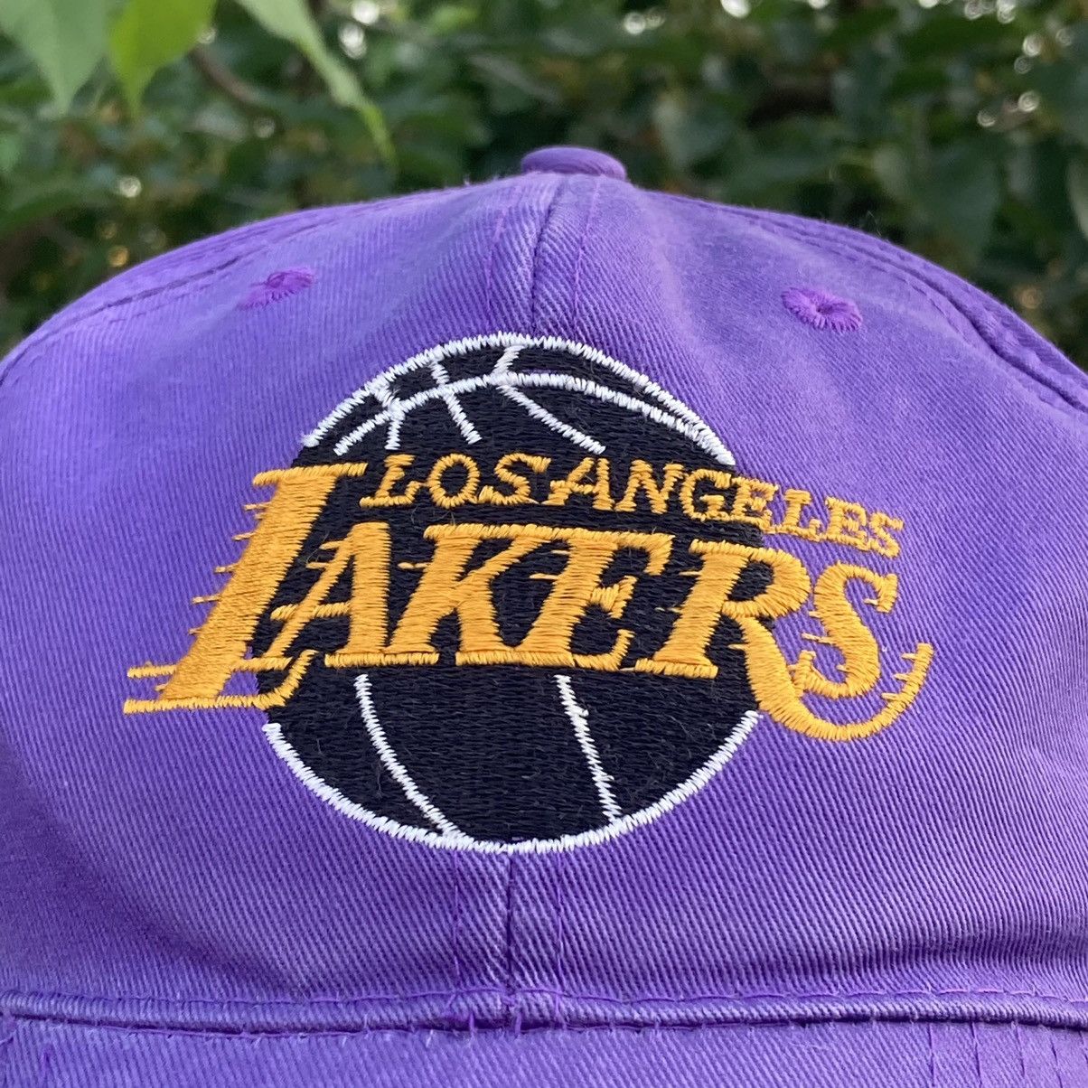 NBA × Vintage 90’s Vintage Lakers purple nba cap Size ONE SIZE - 4 Thumbnail
