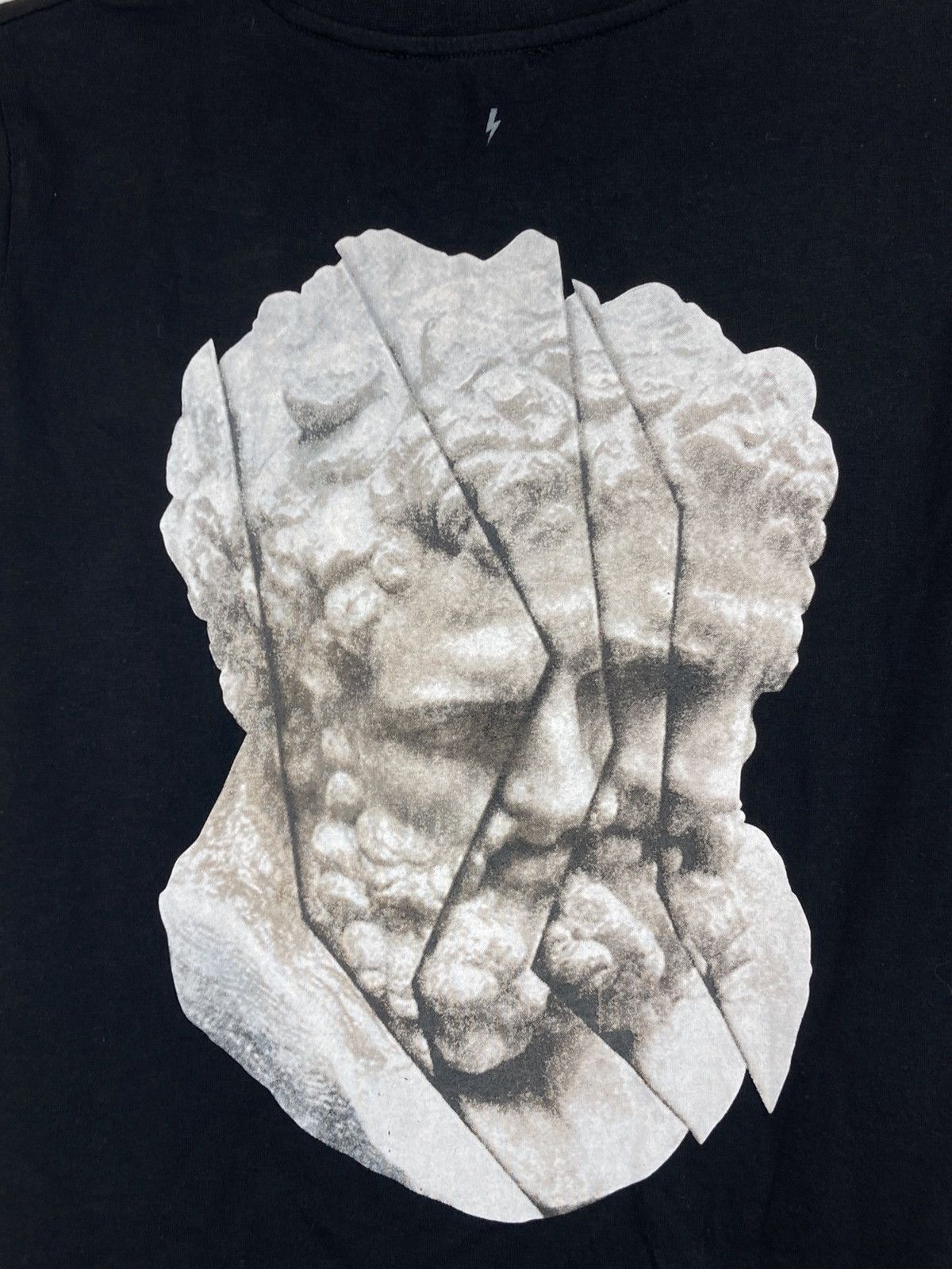 Neil Barrett Neil Barrett Statue double print shirt Size US S / EU 44-46 / 1 - 6 Thumbnail