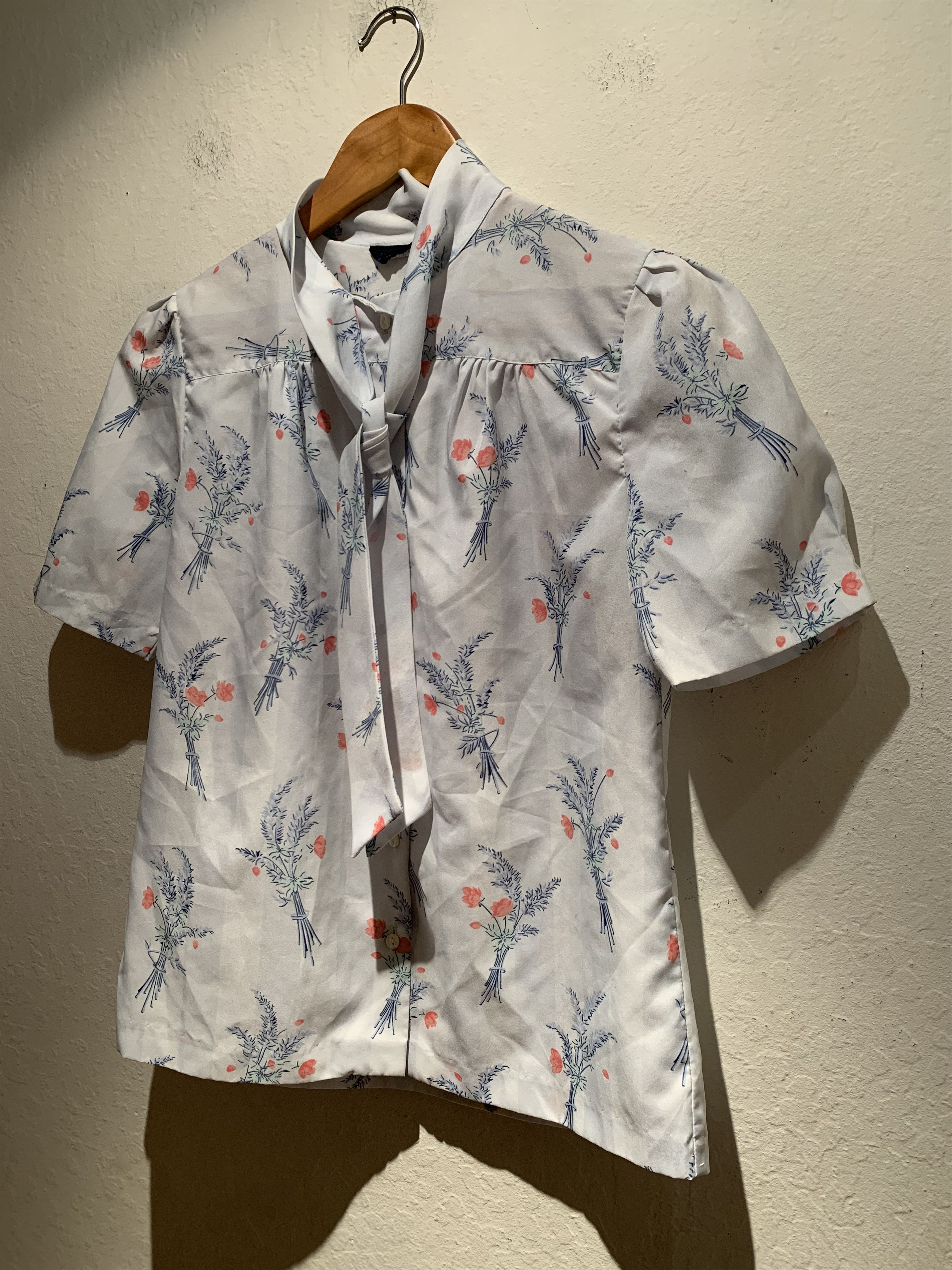 *RARE* Vintage Pon Her Floral Scarf Neck Button Blouse