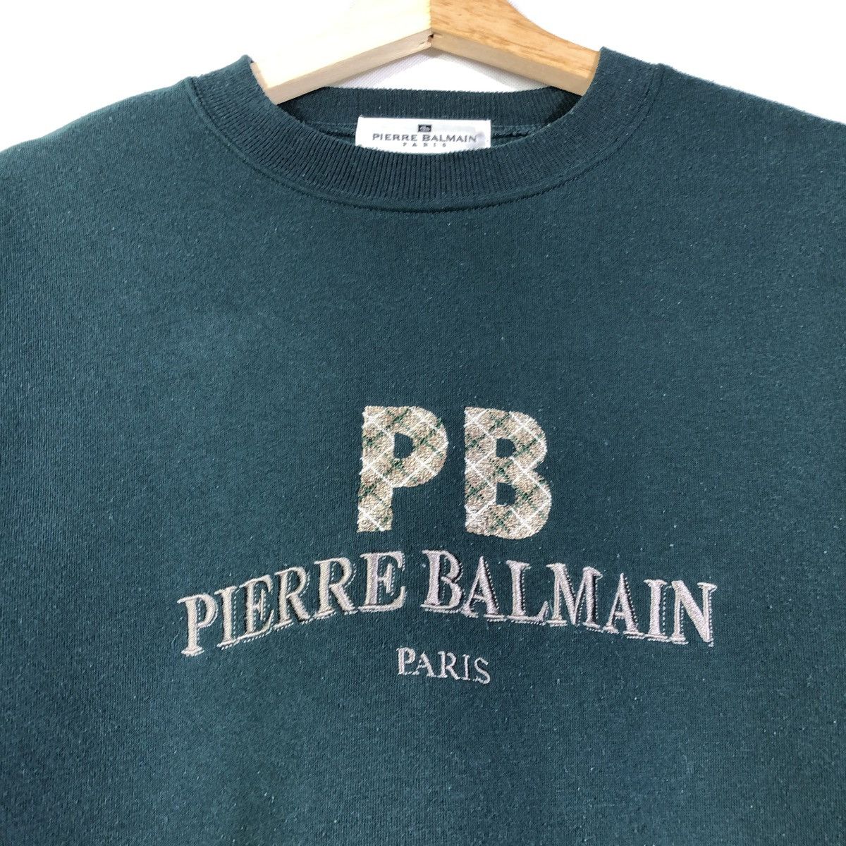 Balmain × Pierre Balmain × Vintage Vintage Pierre Balmain Paris Embroidery Crewneck Sweatshirt Size US L / EU 52-54 / 3 - 2 Thumbnail