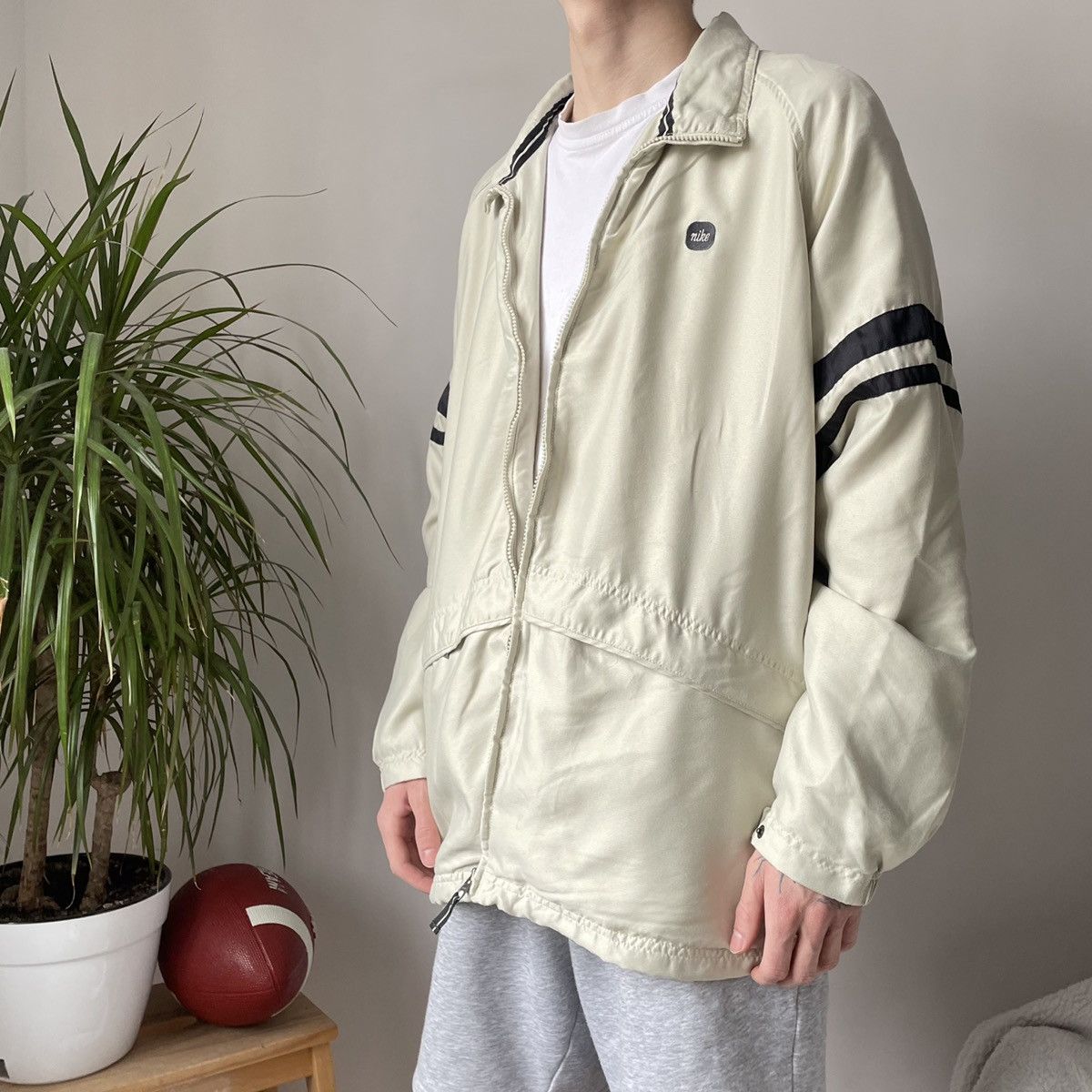 image of Nike Light Jacket in Beige, Men's (Size Large)