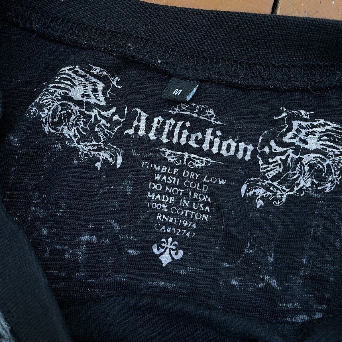 Affliction × Vintage Vintage Y2K Affliction T shirt M Big Cross Skull MMA Size US M / EU 48-50 / 2 - 3 Thumbnail