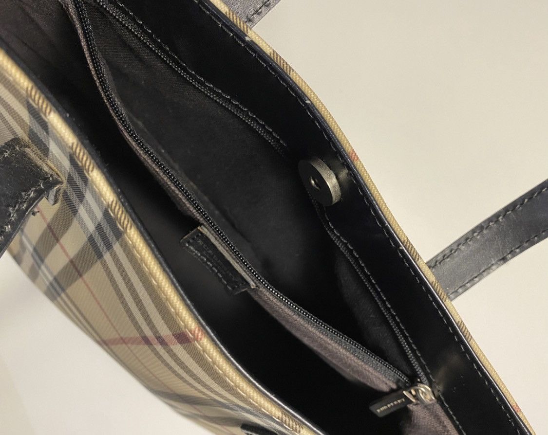 Burberry medium tote