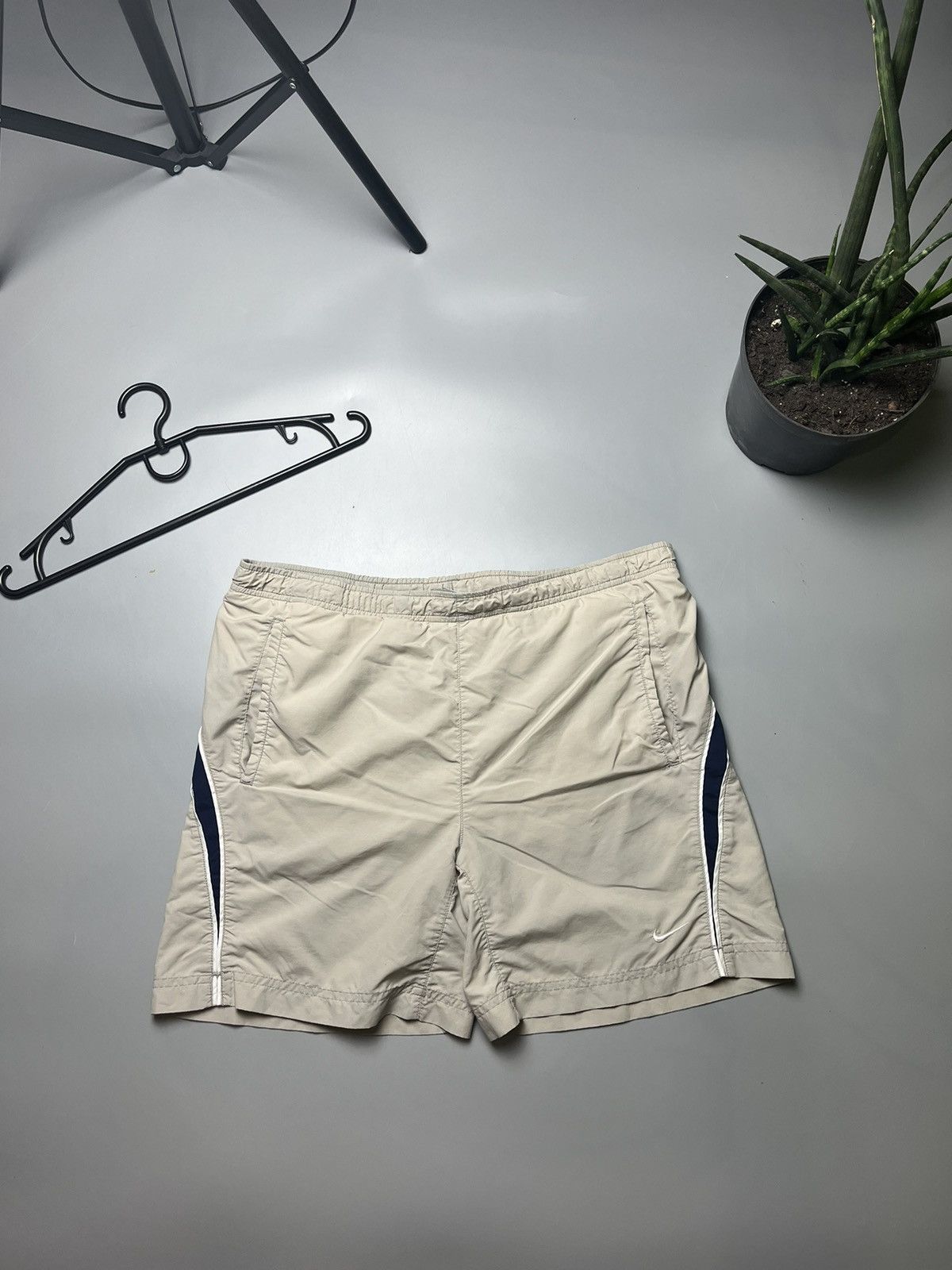 Nike × Vintage Vintage Nike shorts streetwear swoosh casual y2k size M Size US 32 / EU 48 - 1 Thumbnail