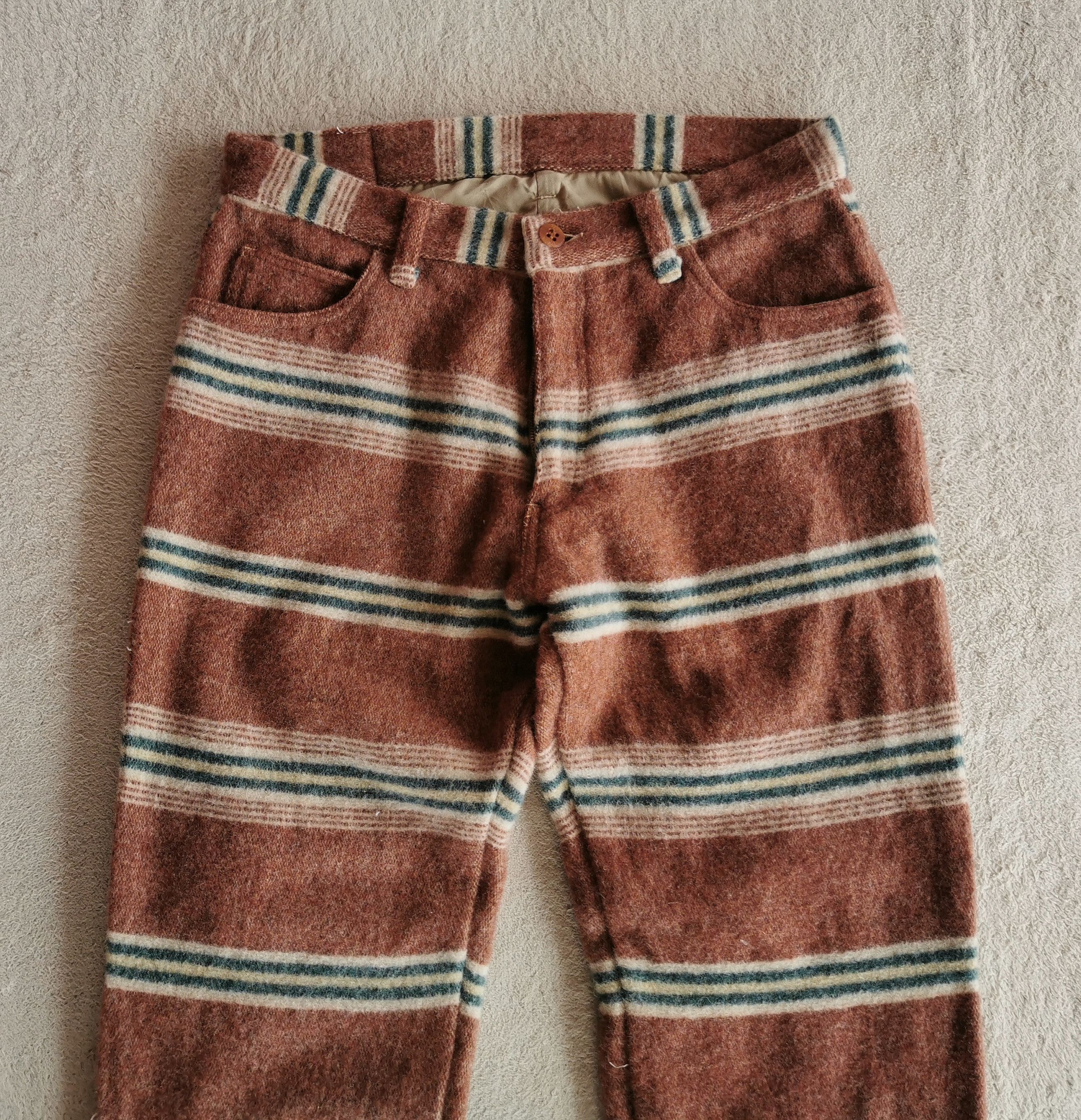 Japanese Brand Fleece Striped Pants Size US 32 / EU 48 - 1 Thumbnail