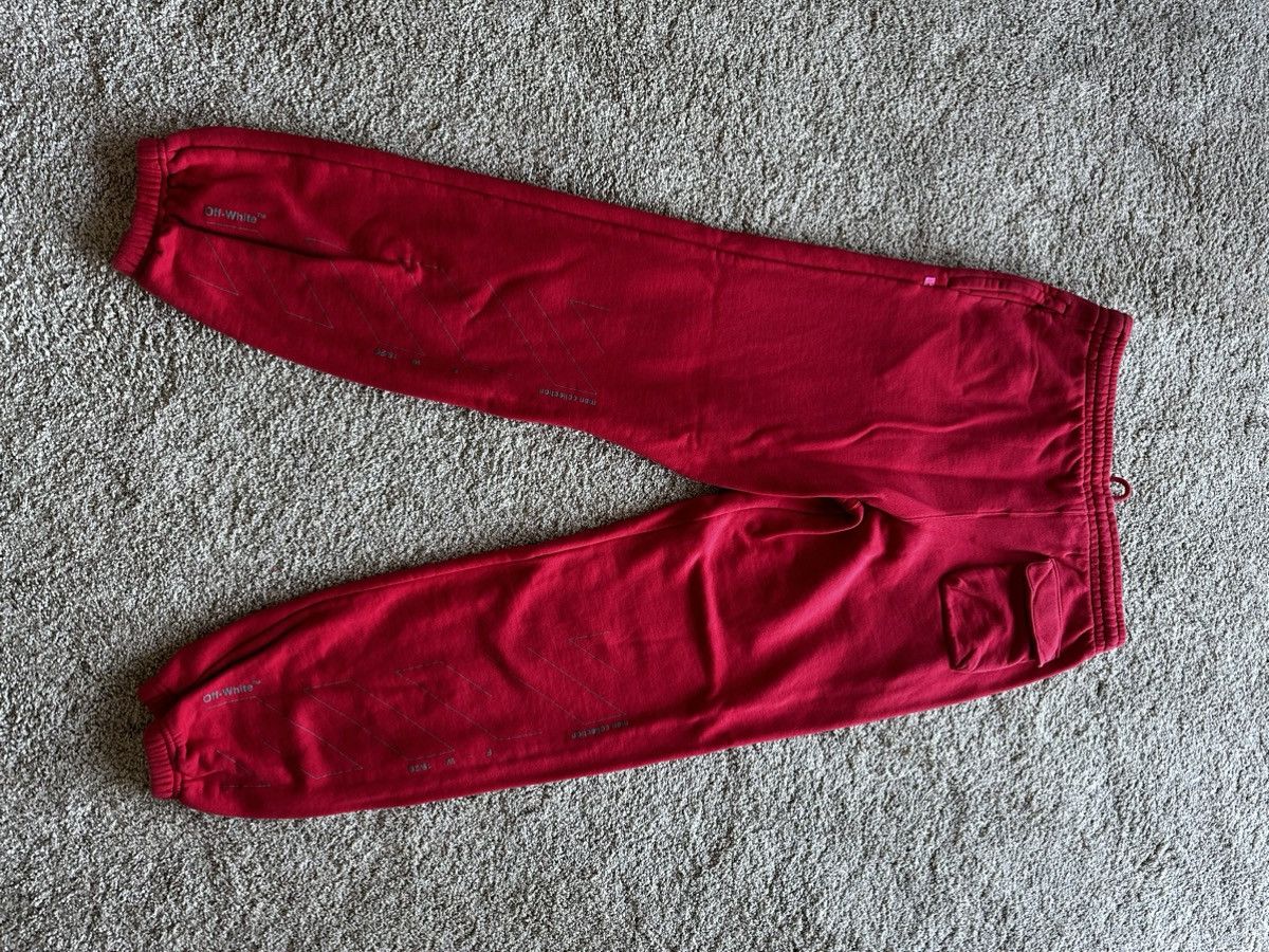 Off-White Off-white Chevron S/2020 Sweatpants Size US 34 / EU 50 - 2 Thumbnail