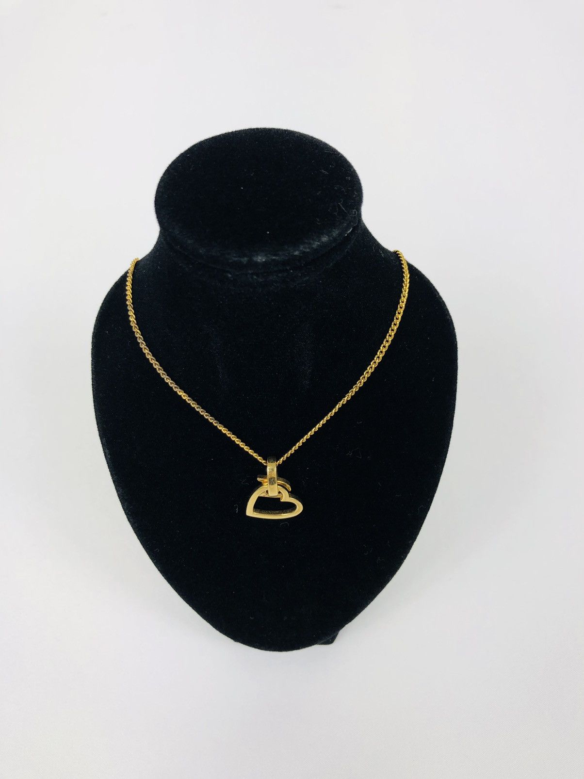 Dior heart necklace