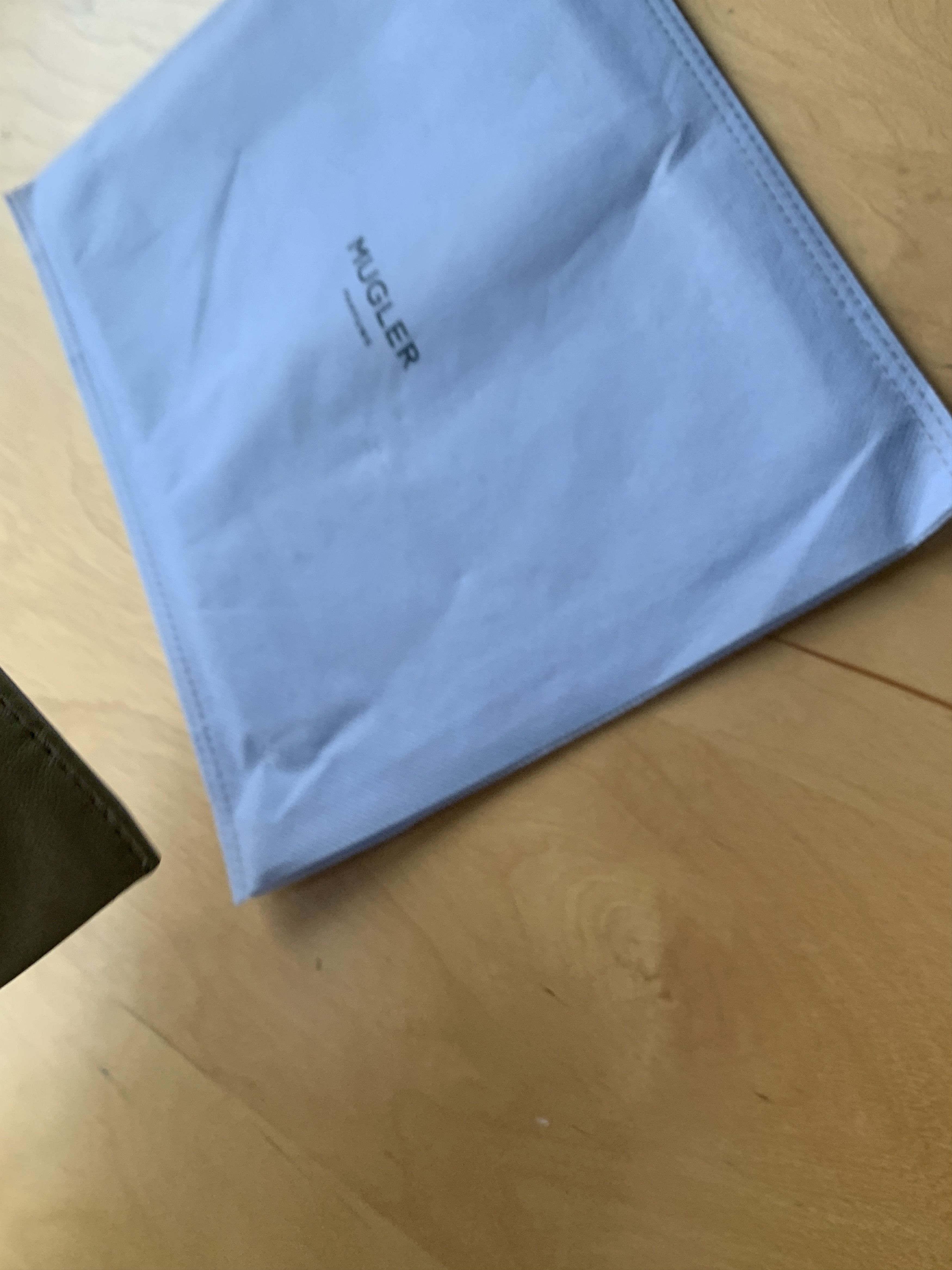 Mugler New Mugler zipper Pouch w/ dustbag Size ONE SIZE - 4 Thumbnail