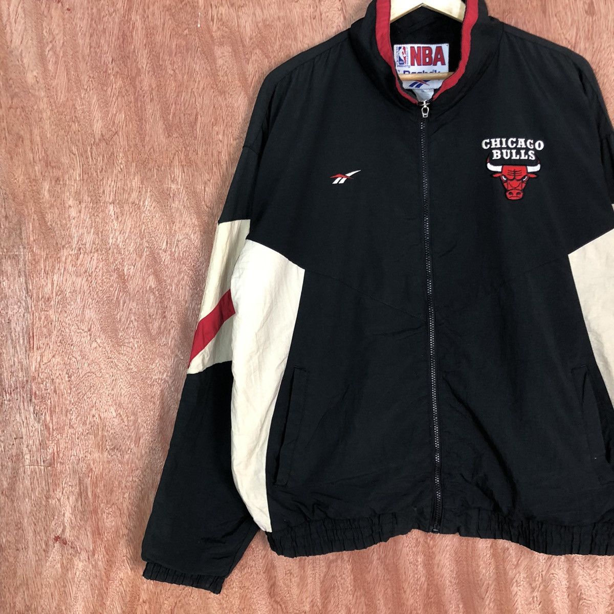 NBA × Reebok Vintage 90s Chicago Bulls Reebok Windbreaker Size US L / EU 52-54 / 3 - 8 Thumbnail