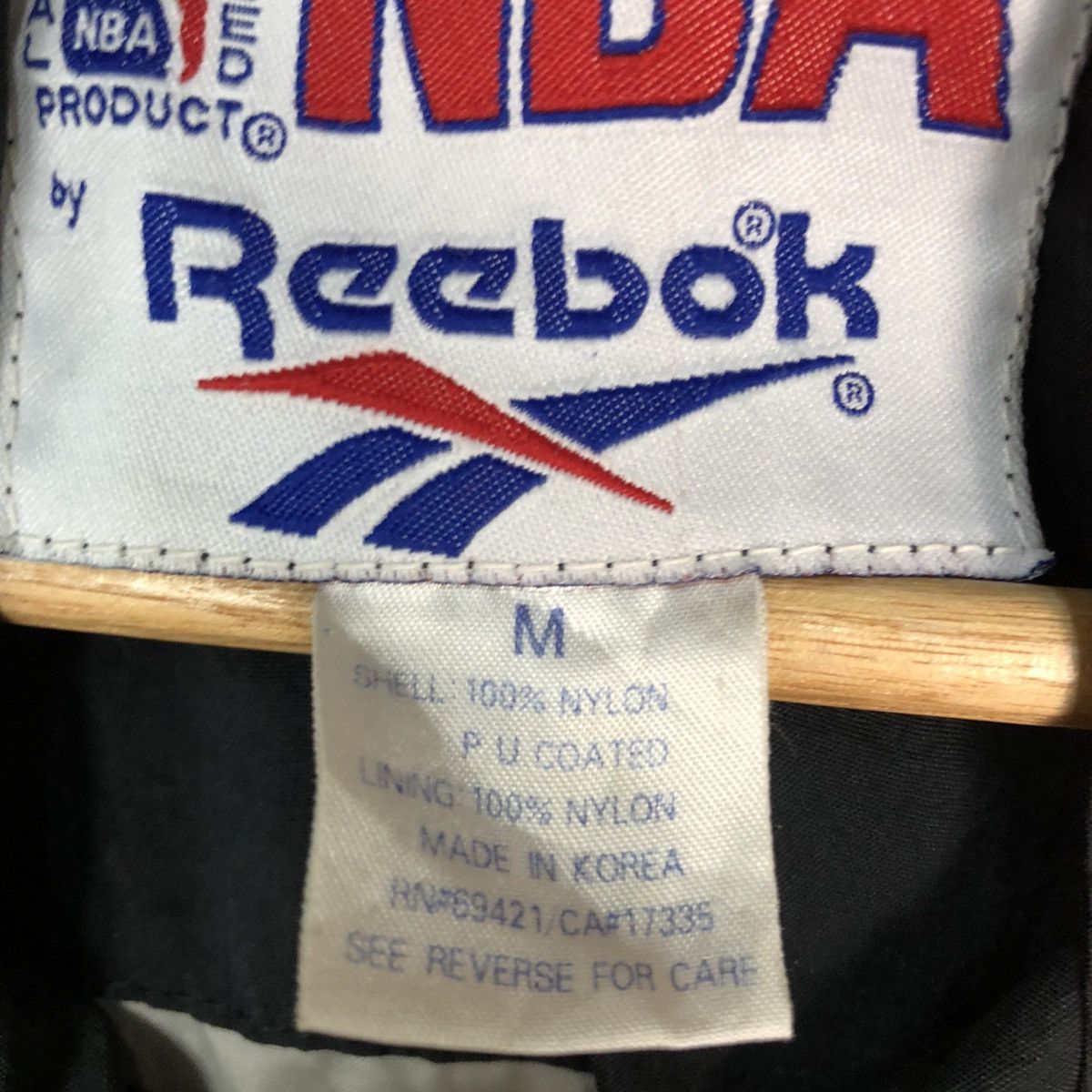 NBA × Reebok Vintage 90s Chicago Bulls Reebok Windbreaker Size US L / EU 52-54 / 3 - 14 Thumbnail