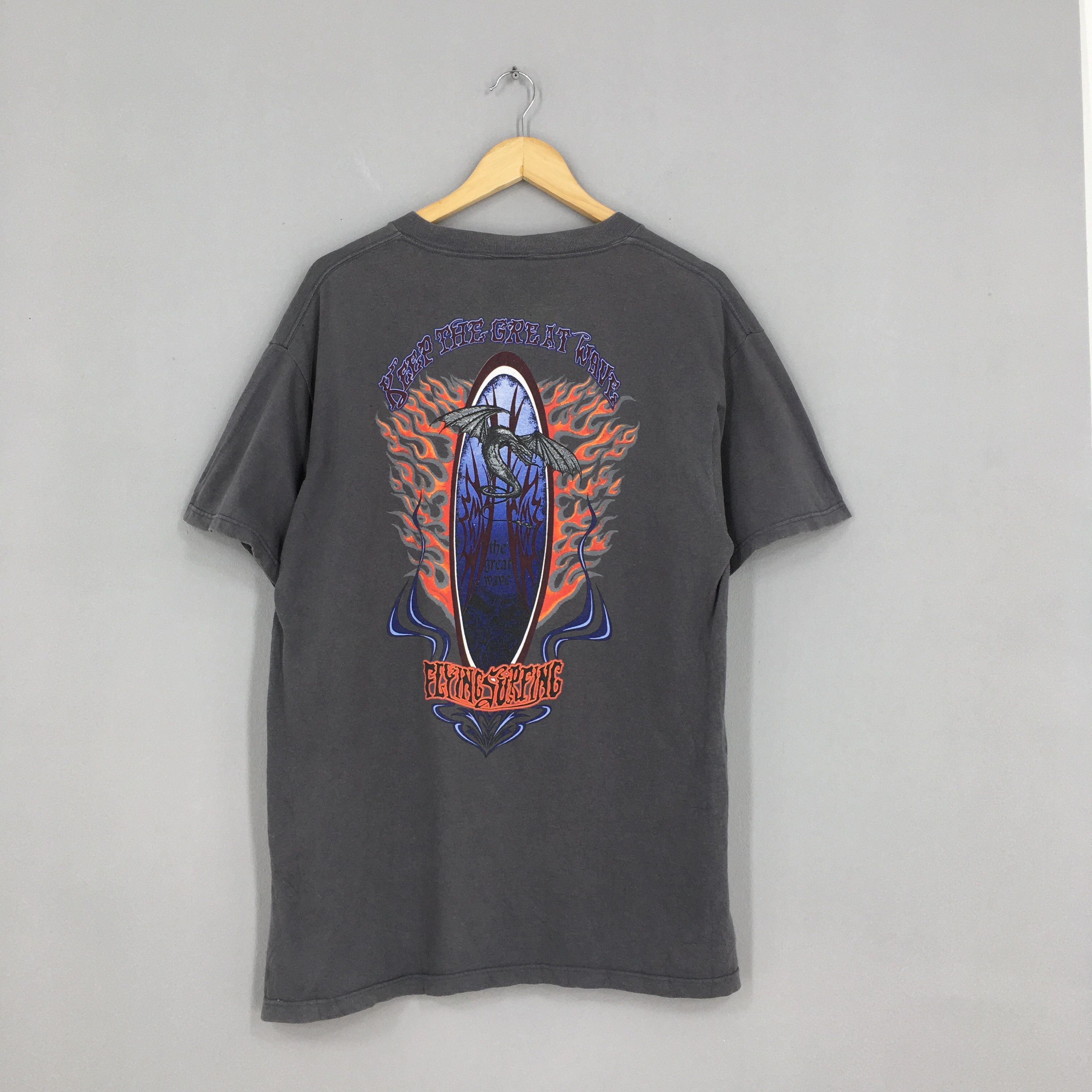 image of Surf Style x Tultex Vintage 90's Flying Surfing Beach Surf Beach T Shirt Large in Grey, Men's